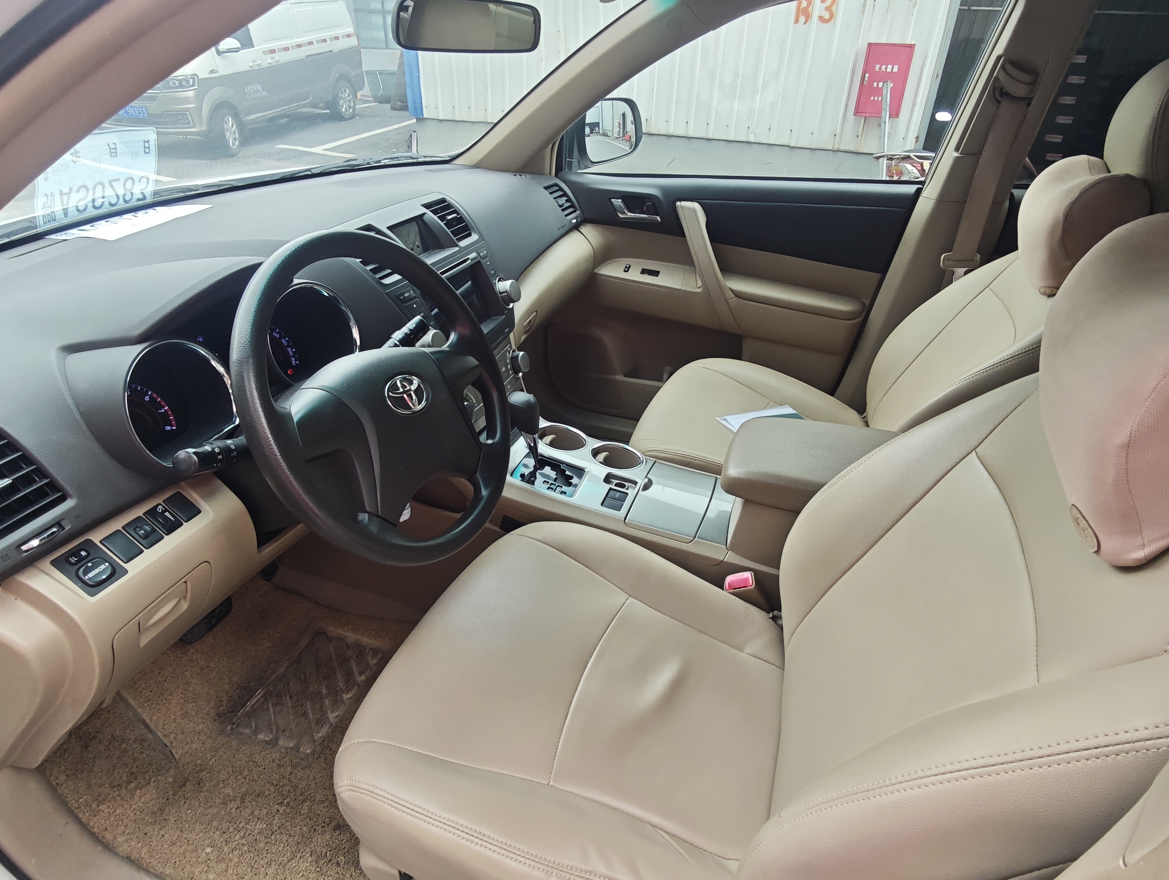 Toyota Highlander 2014 #8 Toyota Highlander 2014 car image #8