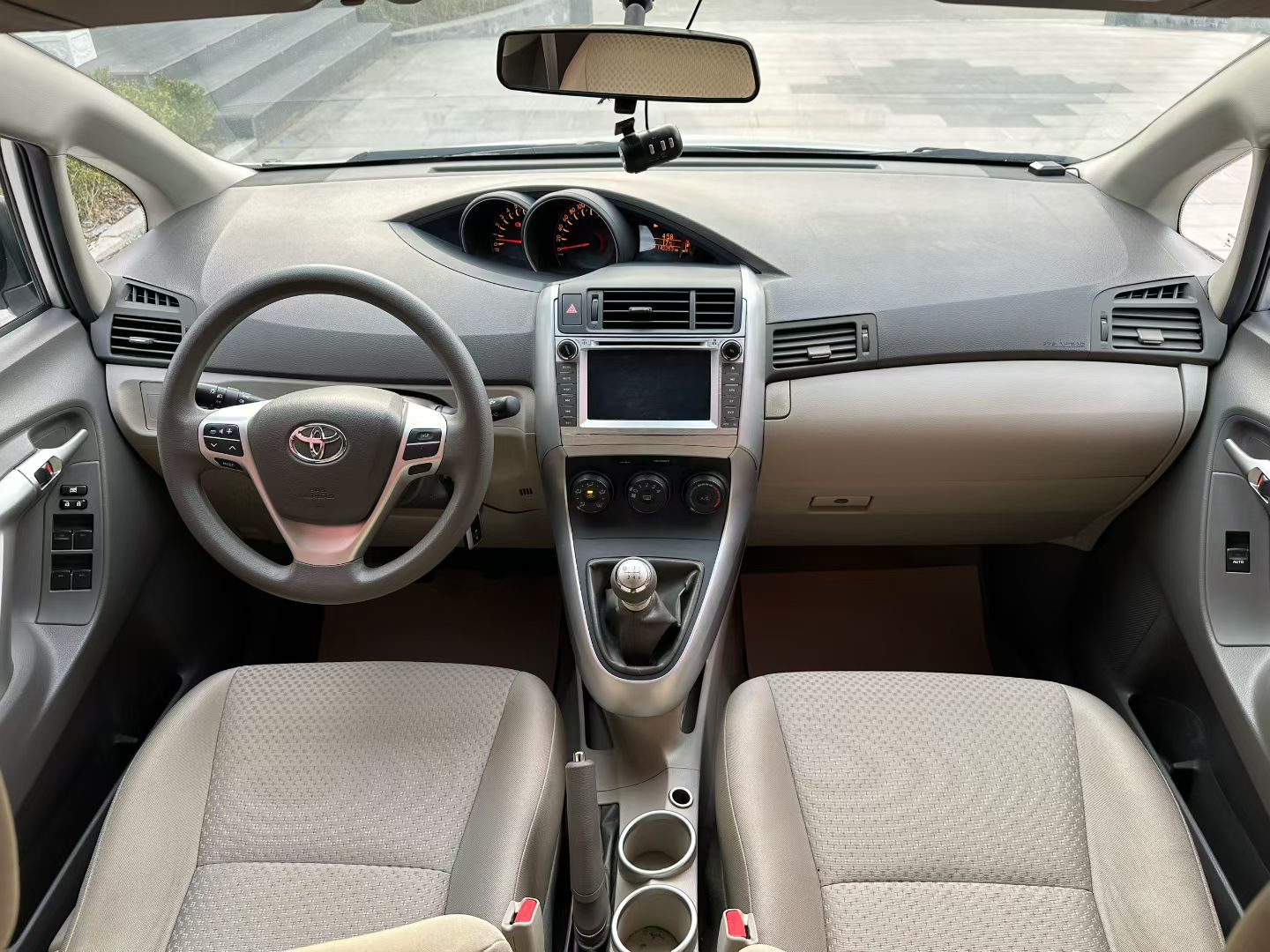 Toyota Verso 2012 car image #8