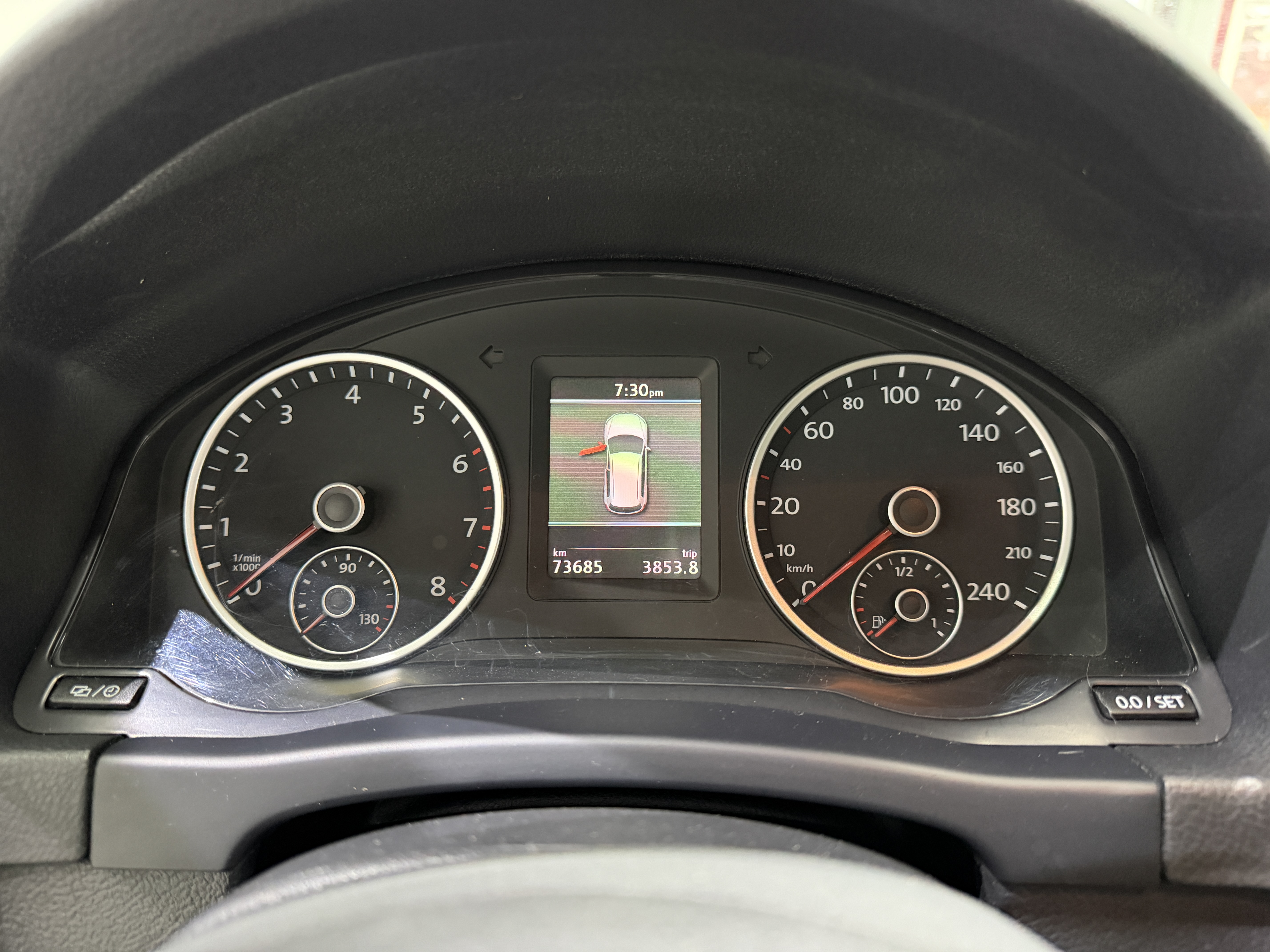 Volkswagen Tiguan 2014 car image #8