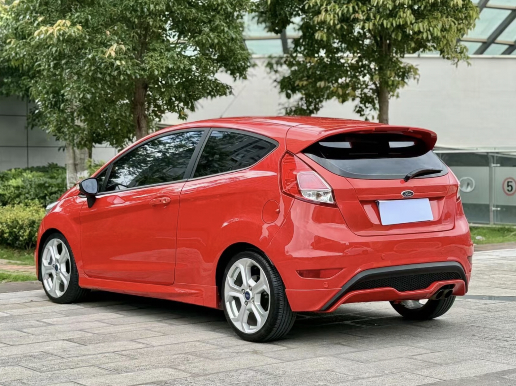 Ford Fiesta (Imported) 2015 car image #8