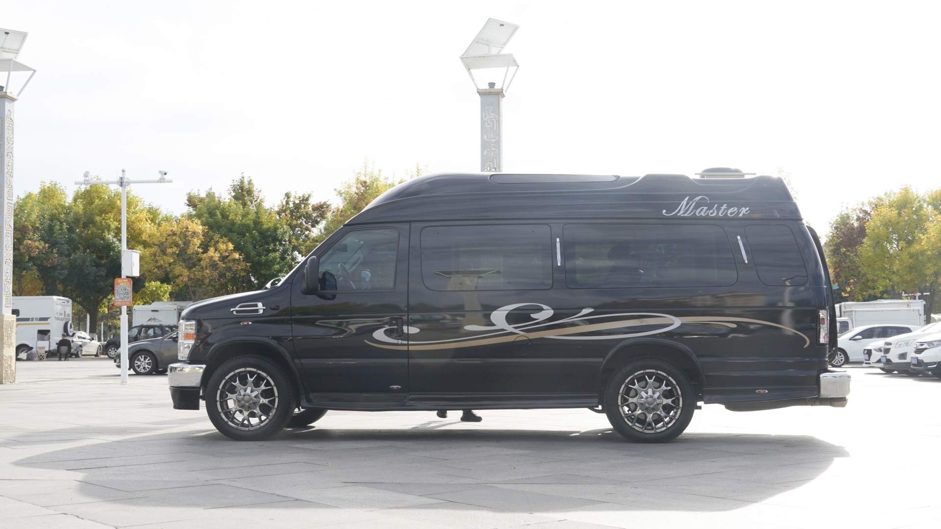 Ford E350 2015 #8 Ford E350 2015 car image #8