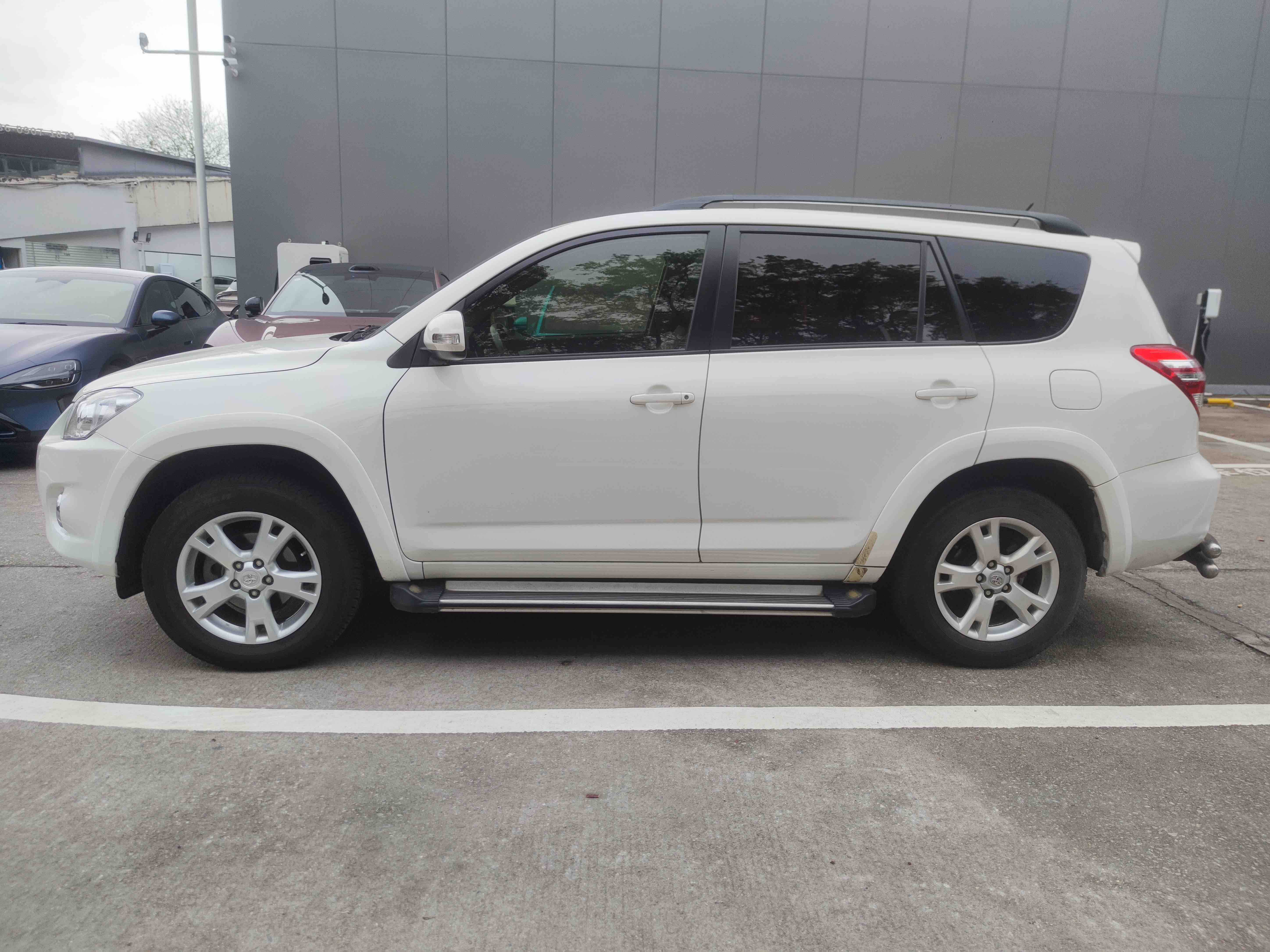 Toyota RAV4 2012 #8 Toyota RAV4 2012 car image #8