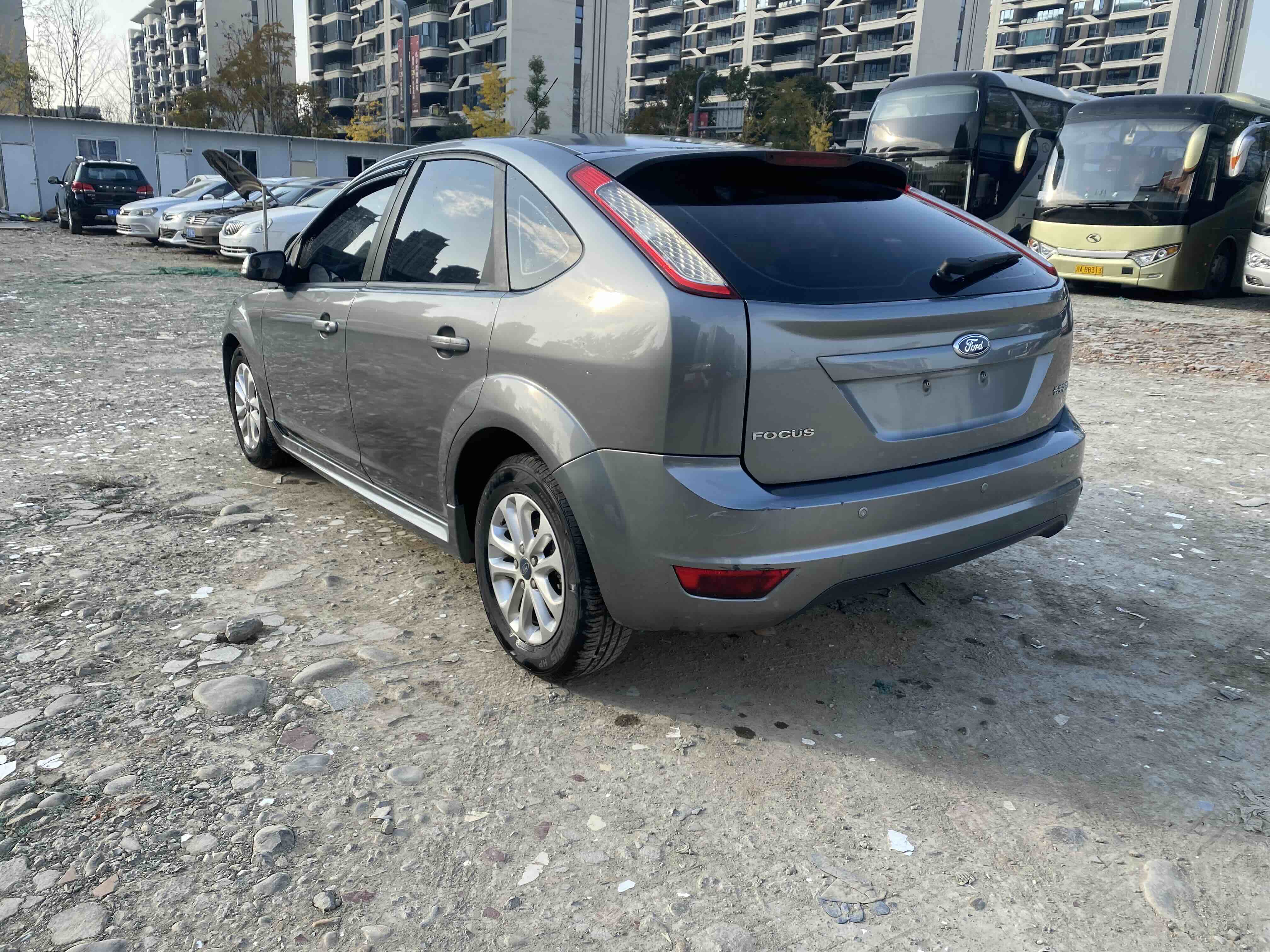 Ford Focus 2012 car image #8