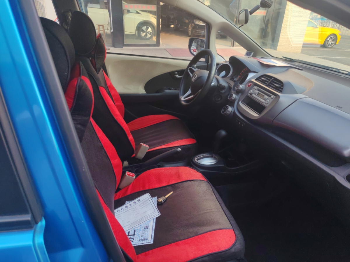 Honda Fit 2014 car image #8