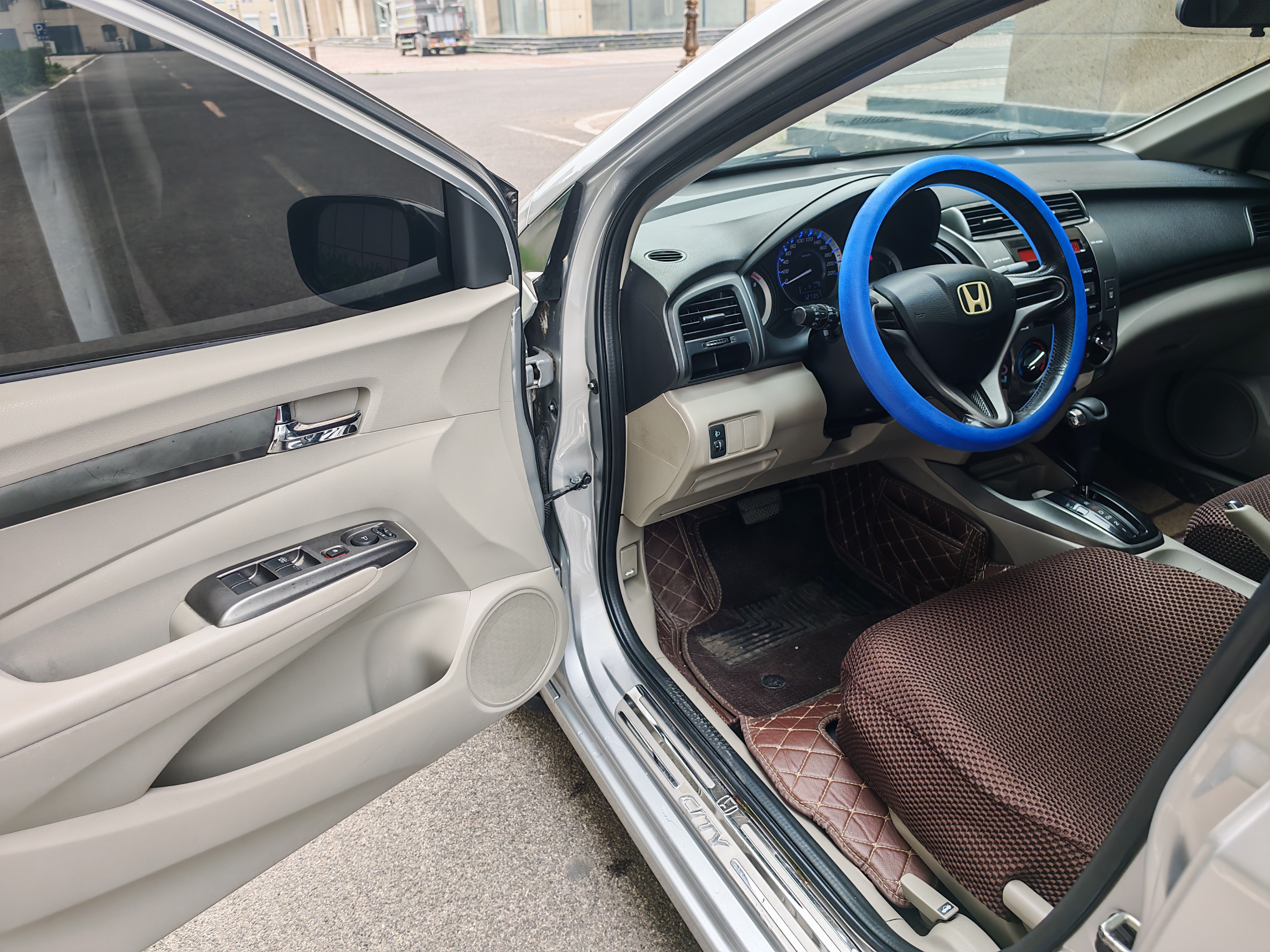 Honda City Classic 2013 car image #8