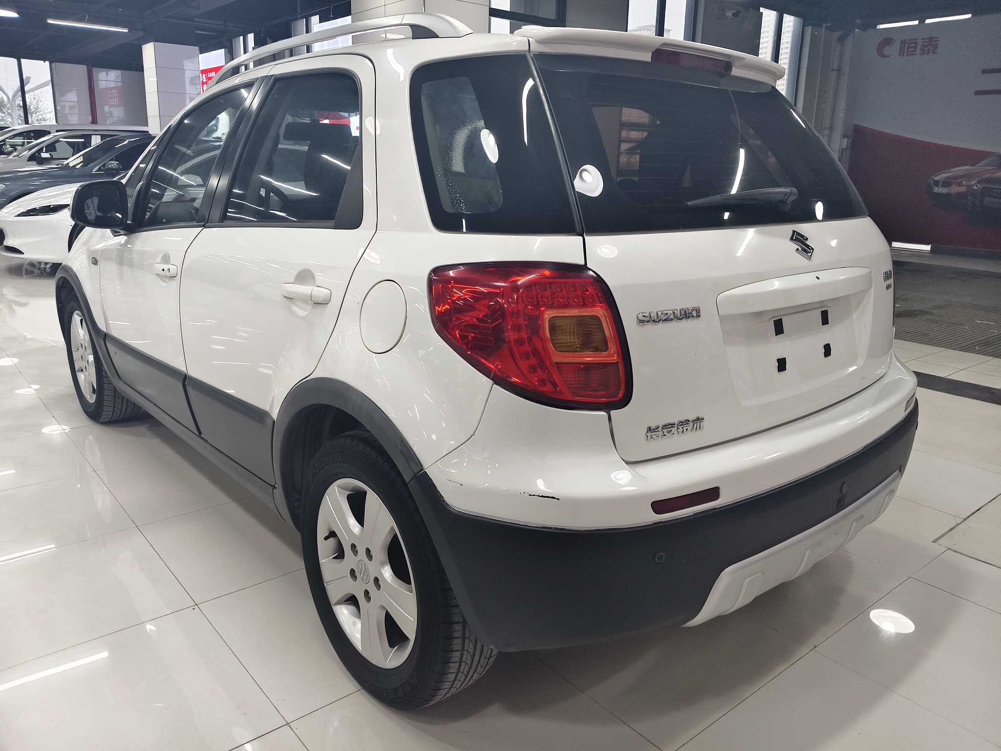 Suzuki SX4 Sedan 2013 imagem de carro #8