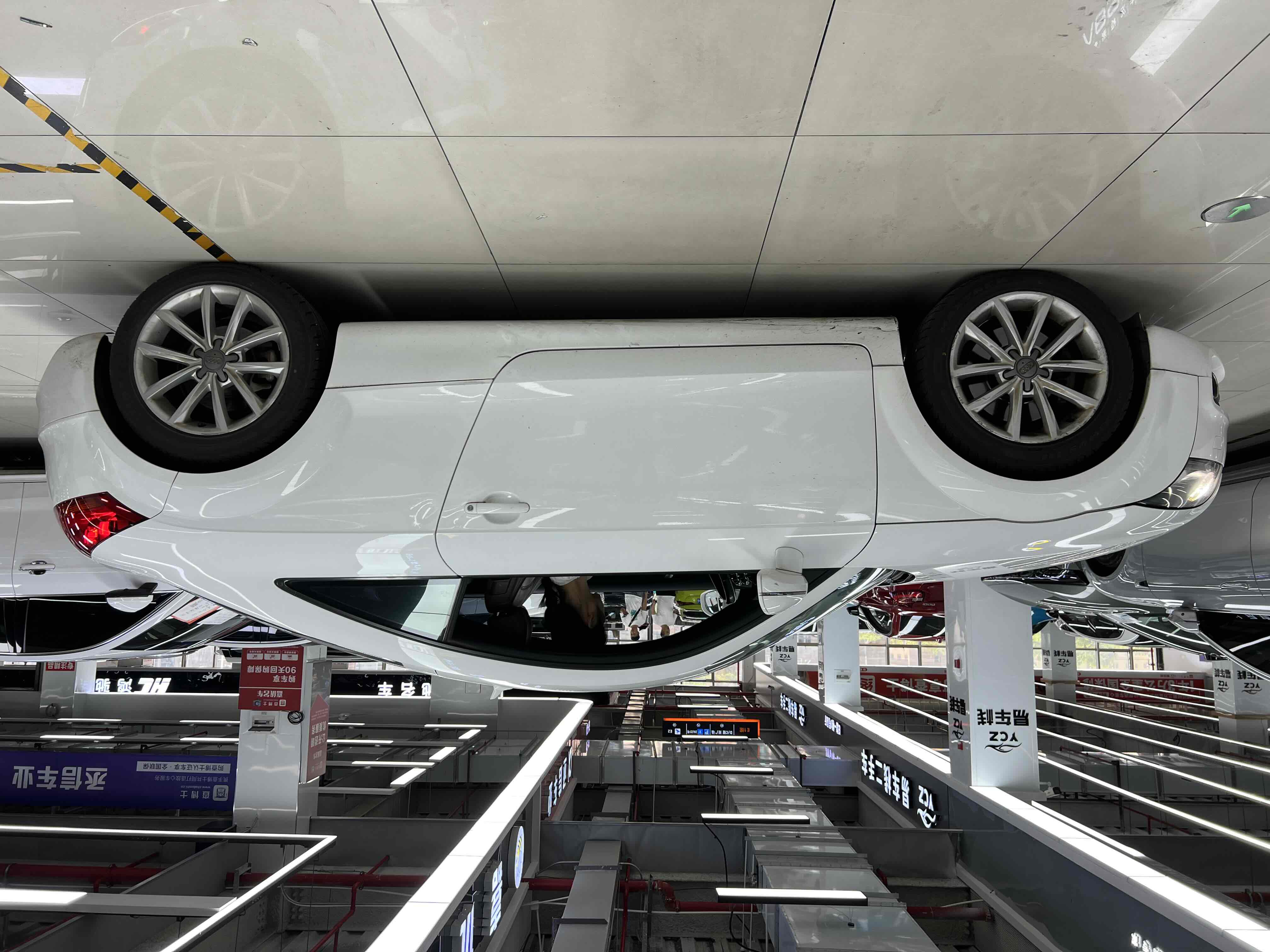 Audi TT 2012 #8 Audi TT 2012 car image #8