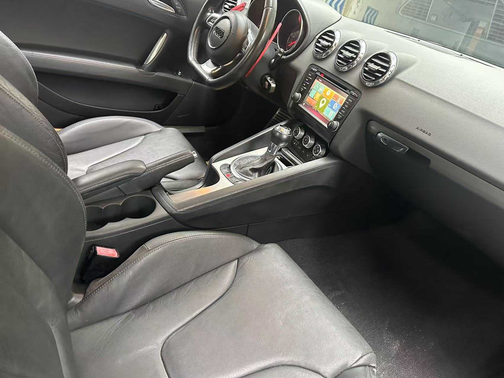 Audi TT 2012 #8 Audi TT 2012 car image #8