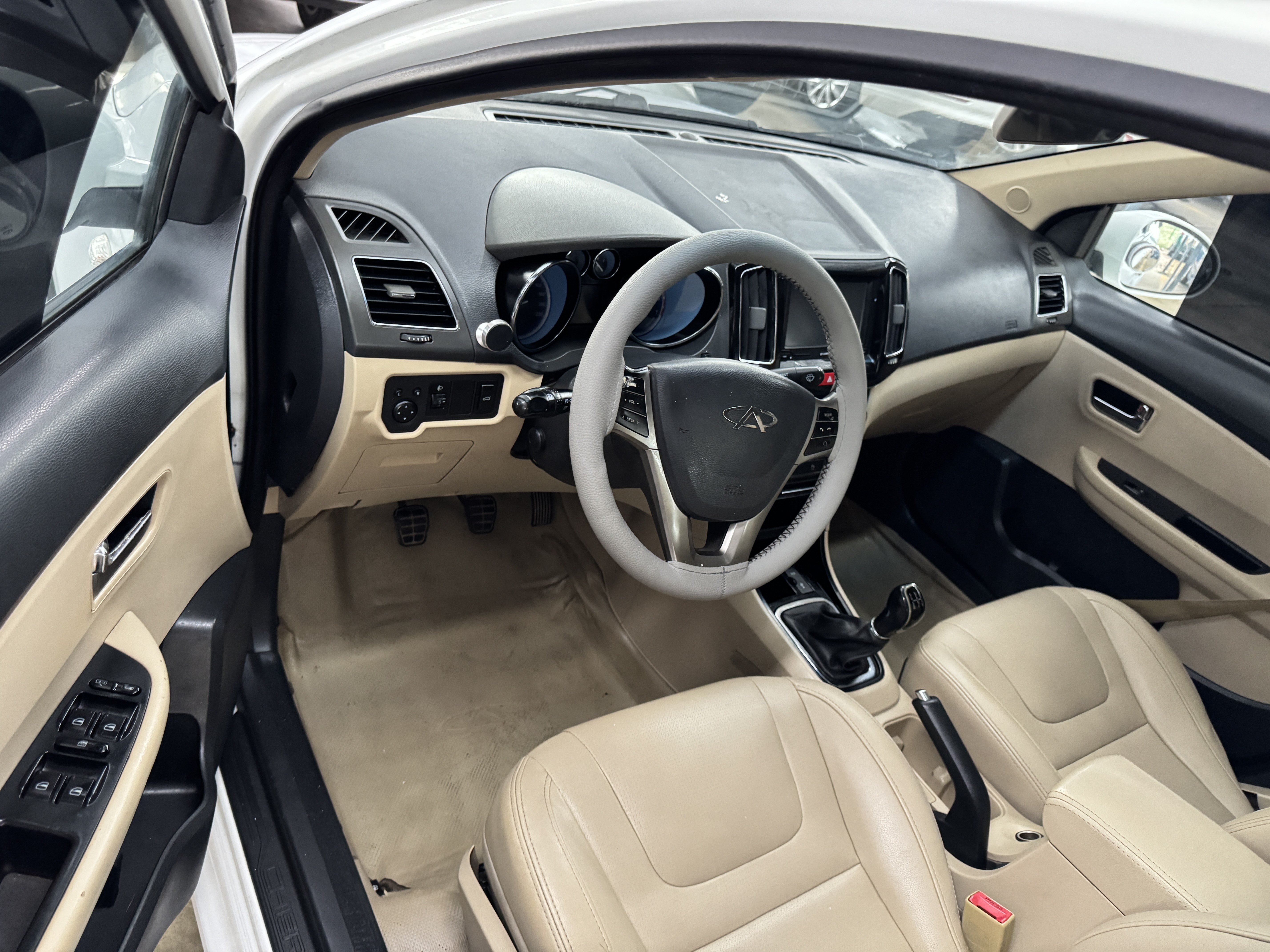 Chery E3 2014 #8 Chery E3 2014 car image #8