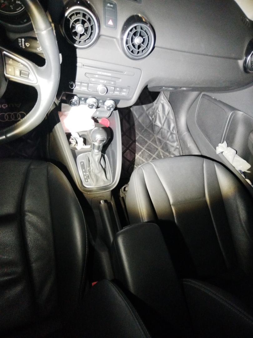 Audi A1 2015 car image #8