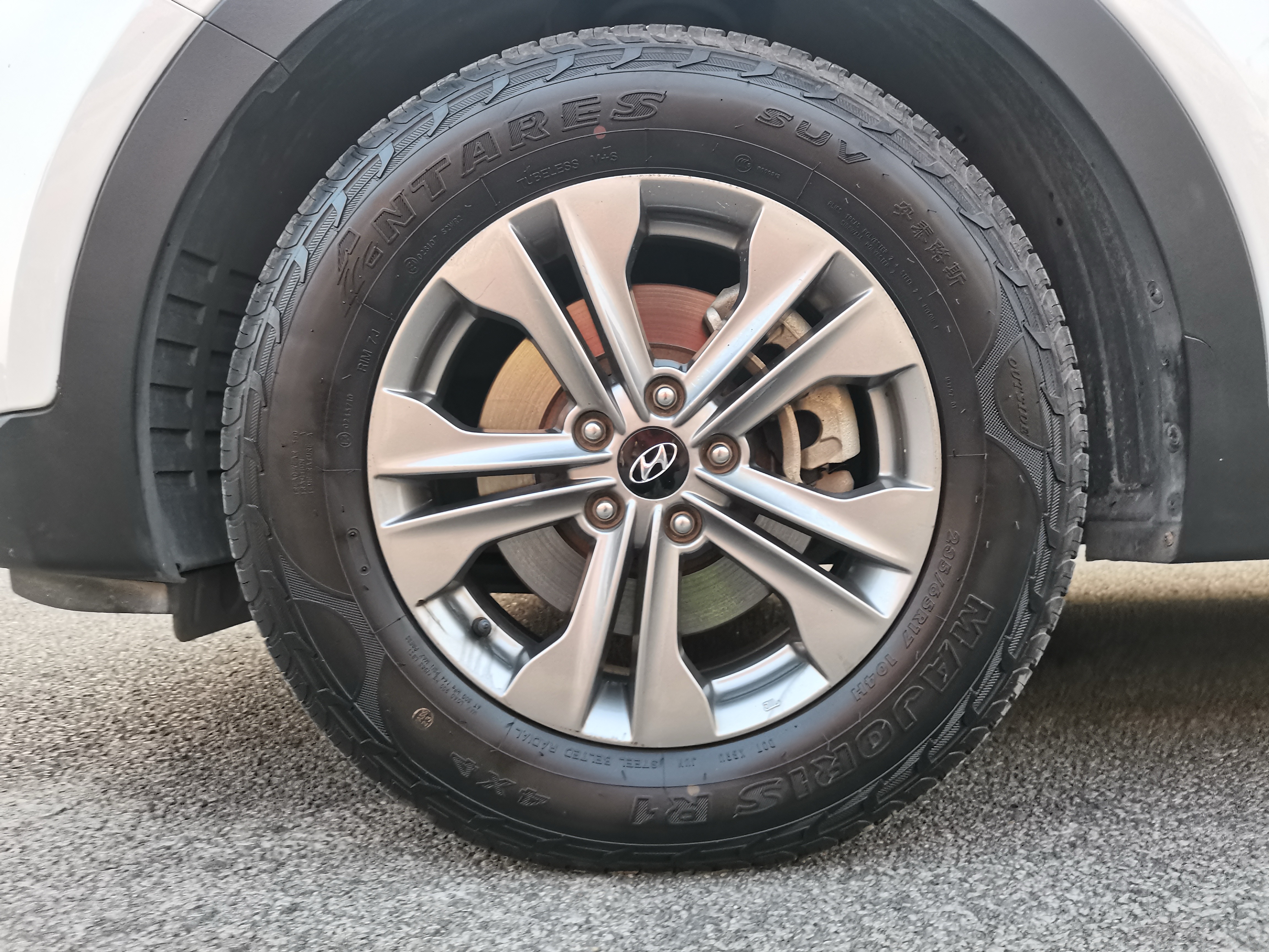 Hyundai Santa Fe 2014 car image #8
