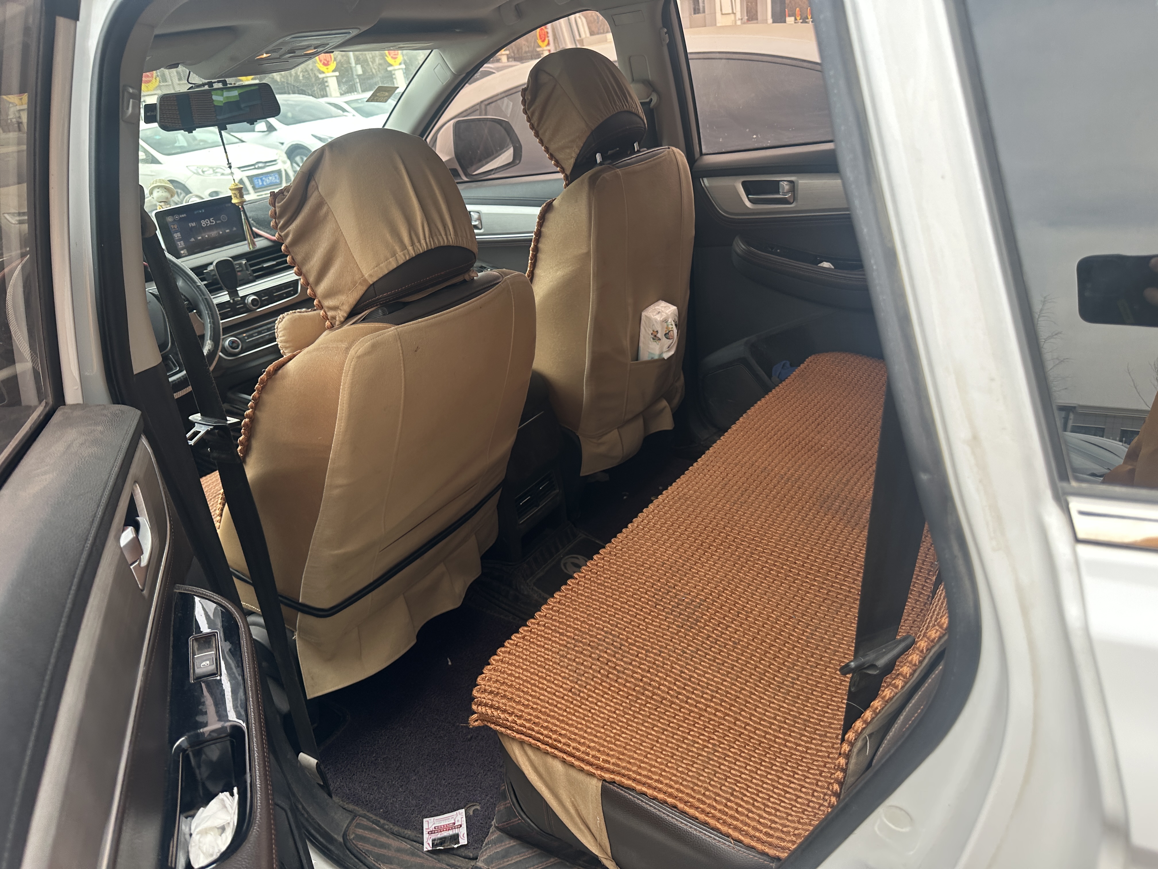 Forthing JOYEAR X5 2017 #8 Forthing JOYEAR X5 2017 изображение автомобиля #8