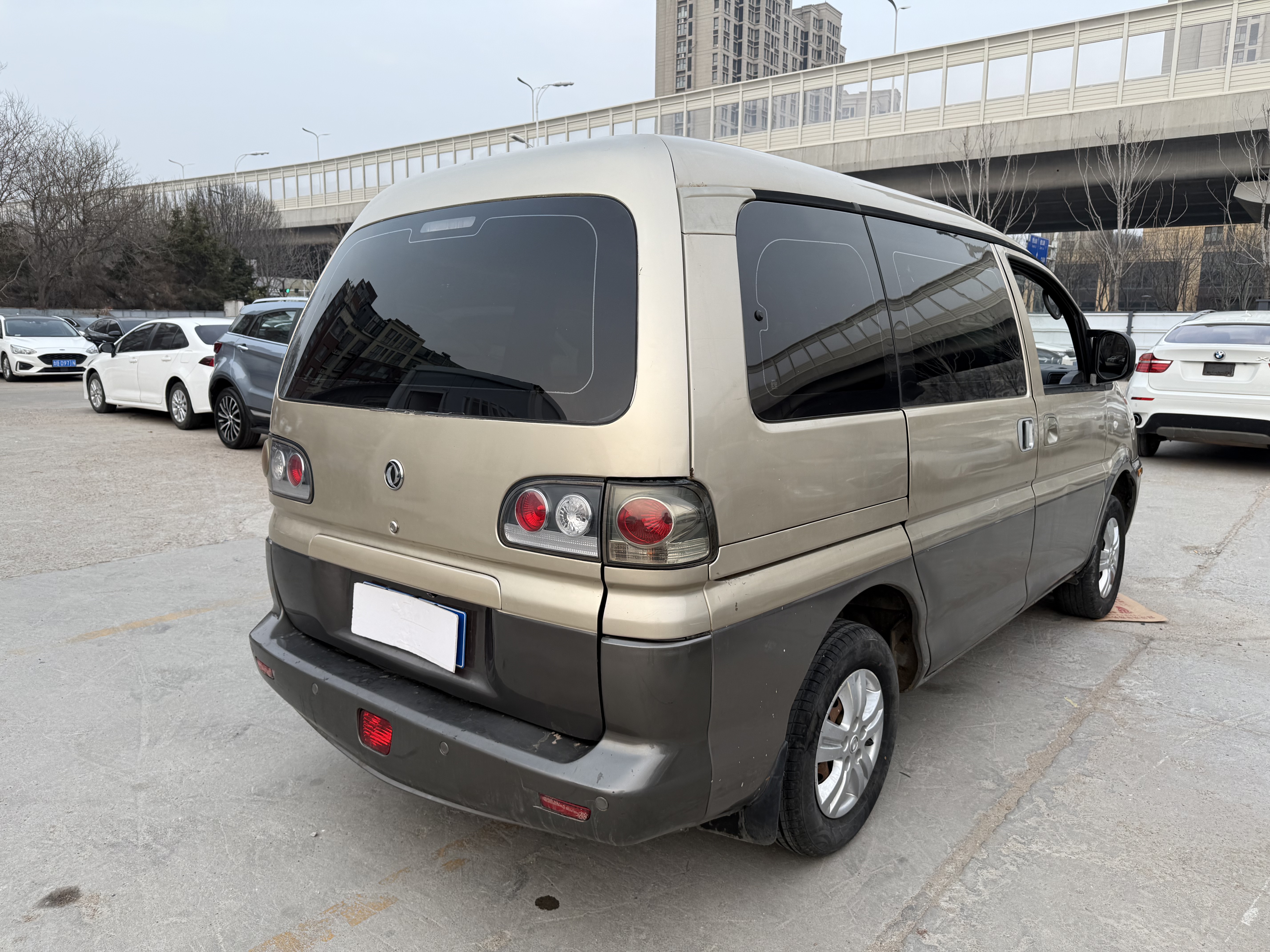 Forthing Lingzhi 2014 изображение автомобиля #8