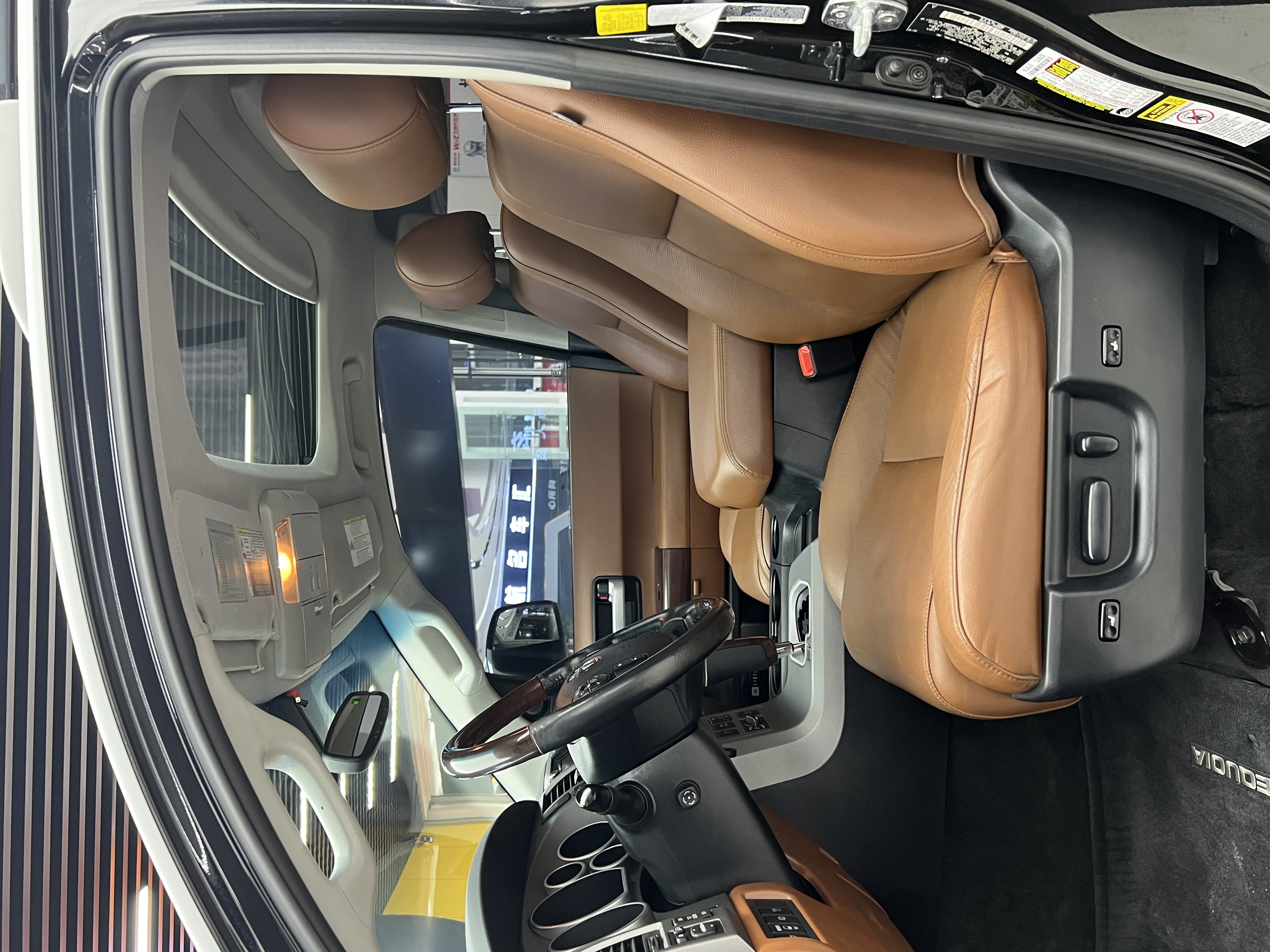 丰田 红杉 2011 汽车图片 #8