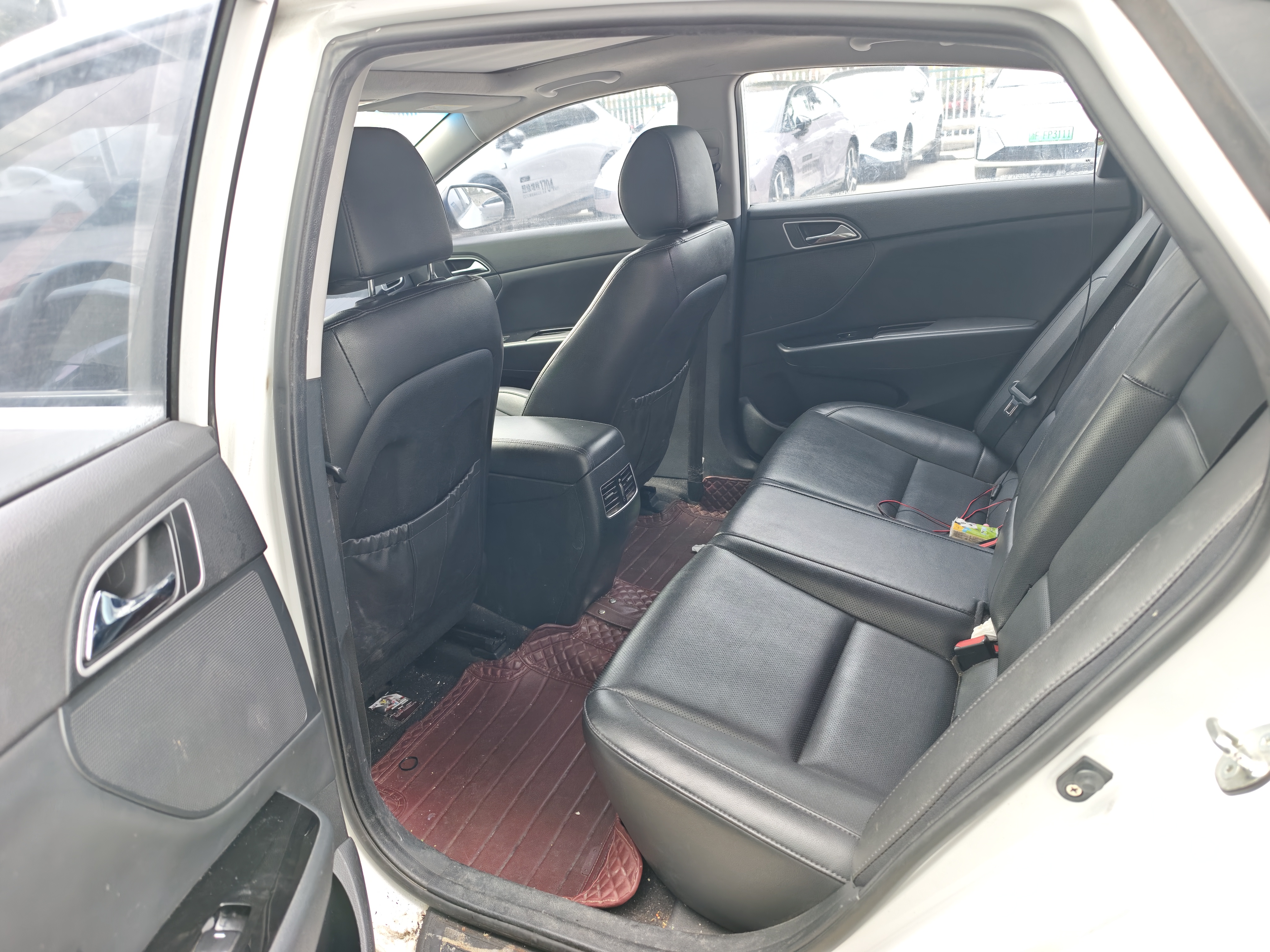 Hyundai Mistra 2014 car image #8