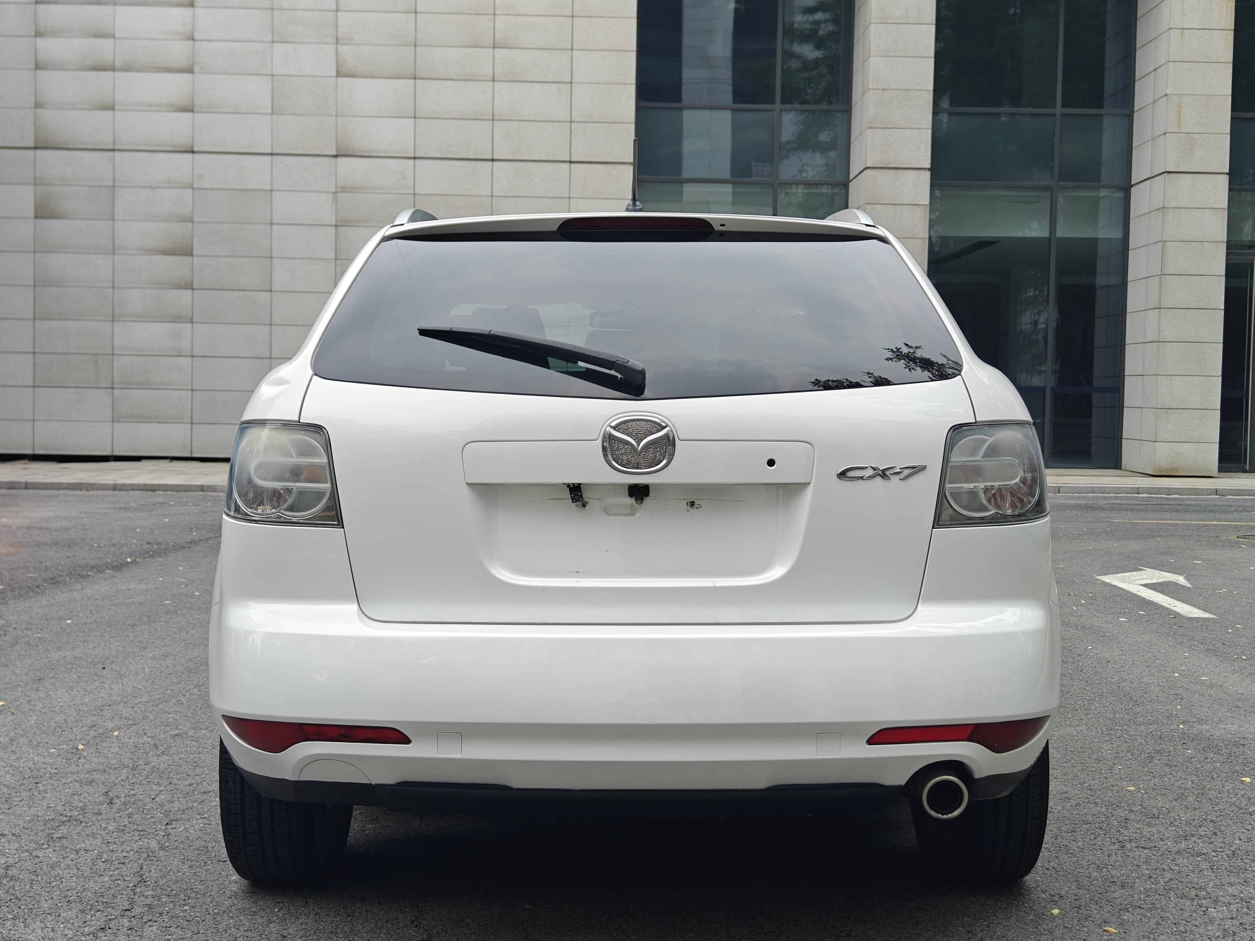 Mazda CX-7 (Imported) 2011 car image #8