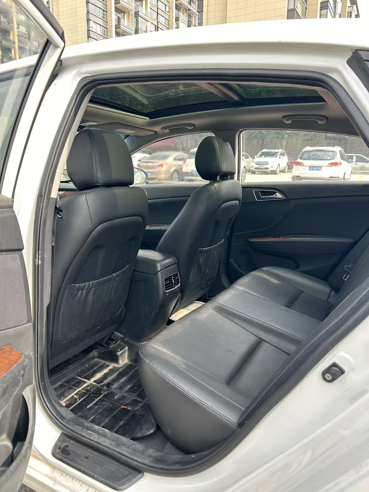 Hyundai Mistra 2014 car image #8