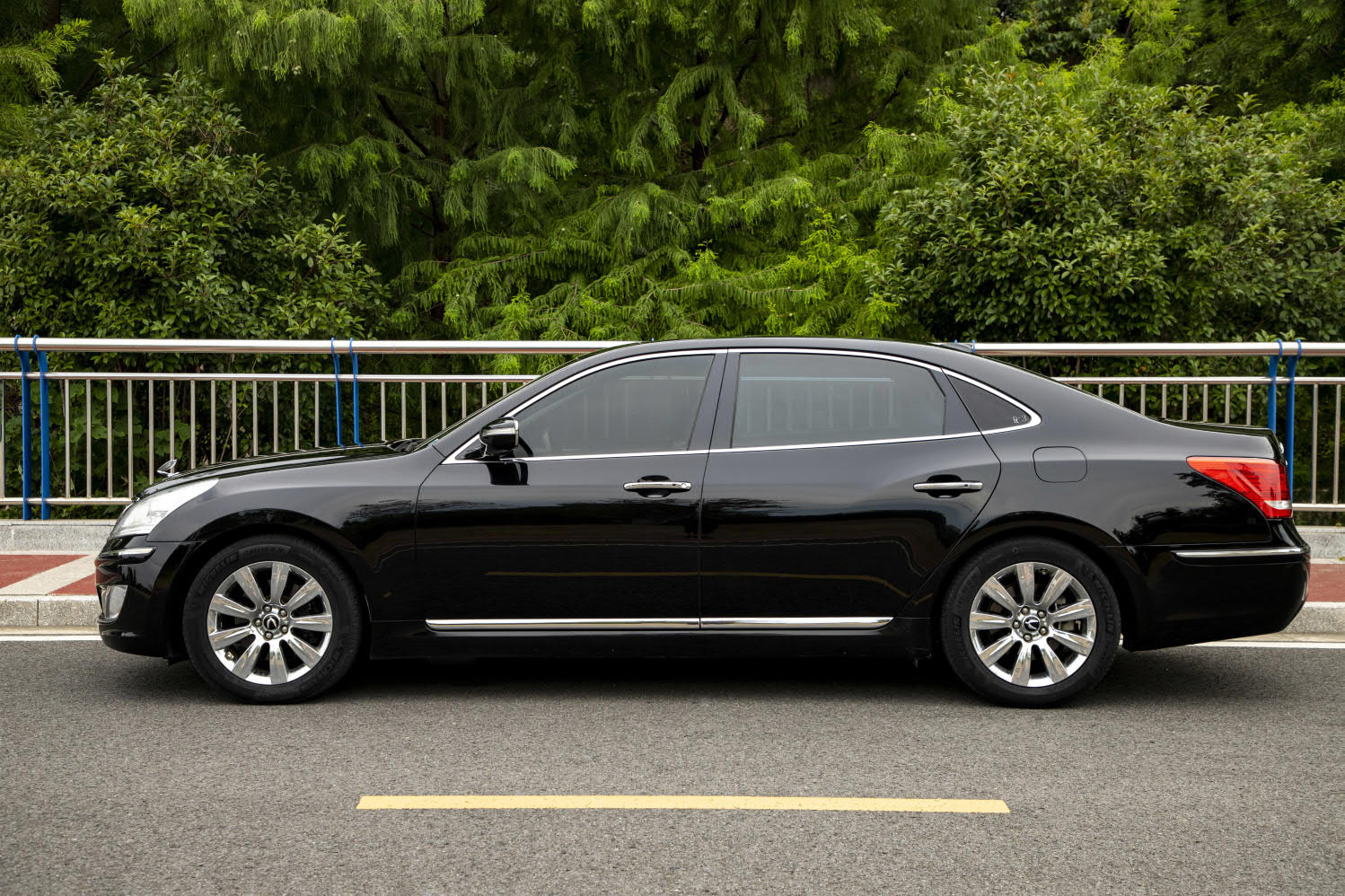 Hyundai Equus 2012 صورة سيارة #8