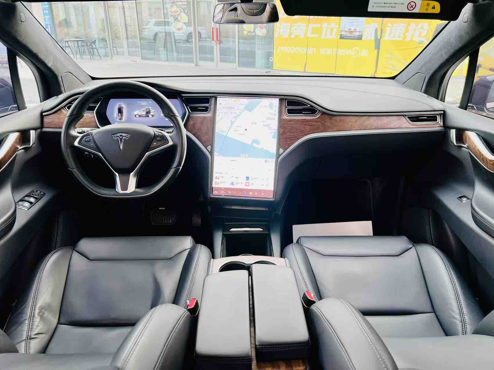 Tesla Model X 2018 #8 Tesla Model X 2018 car image #8