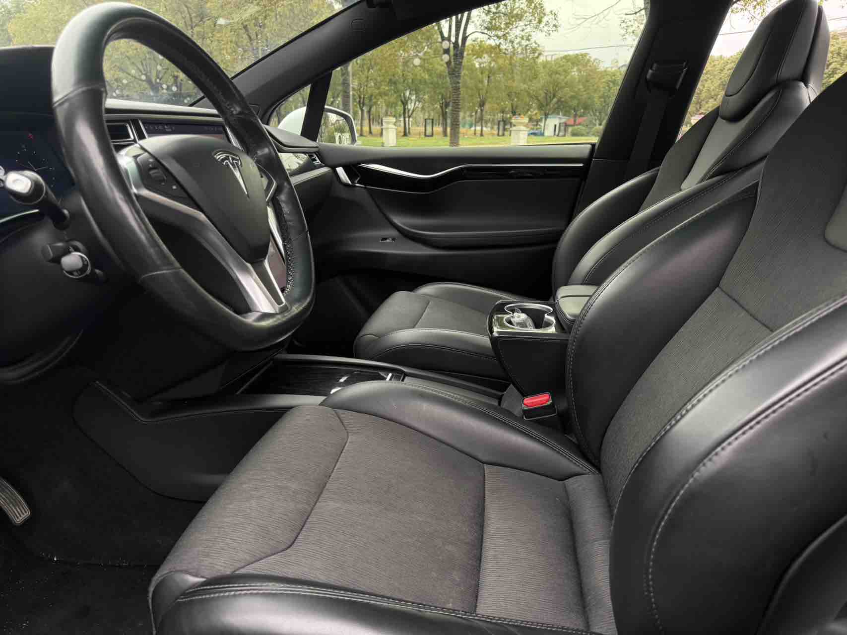 特斯拉 Model X 2018 汽车图片 #8