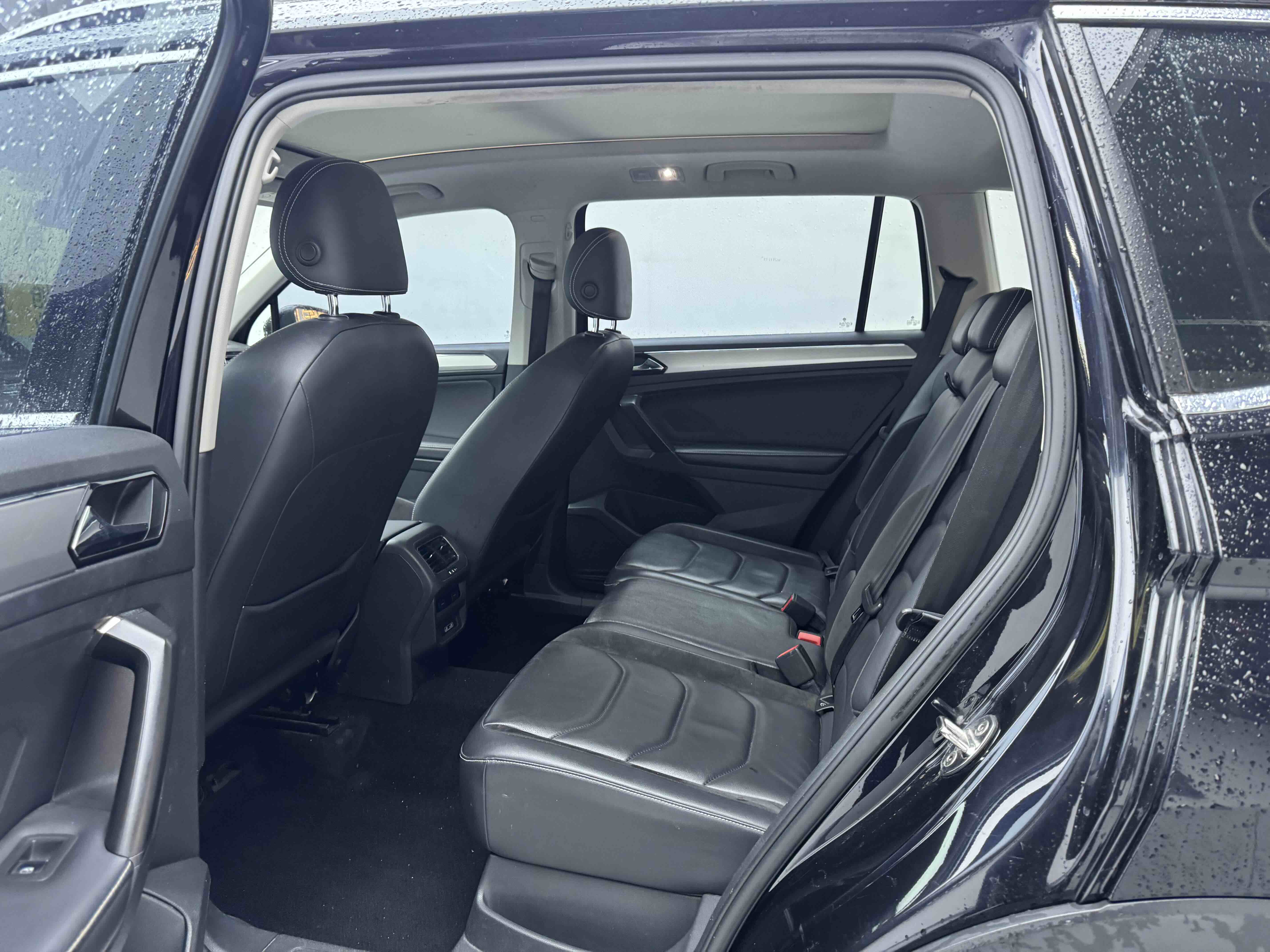 Volkswagen Tiguan L 2017 car image #8