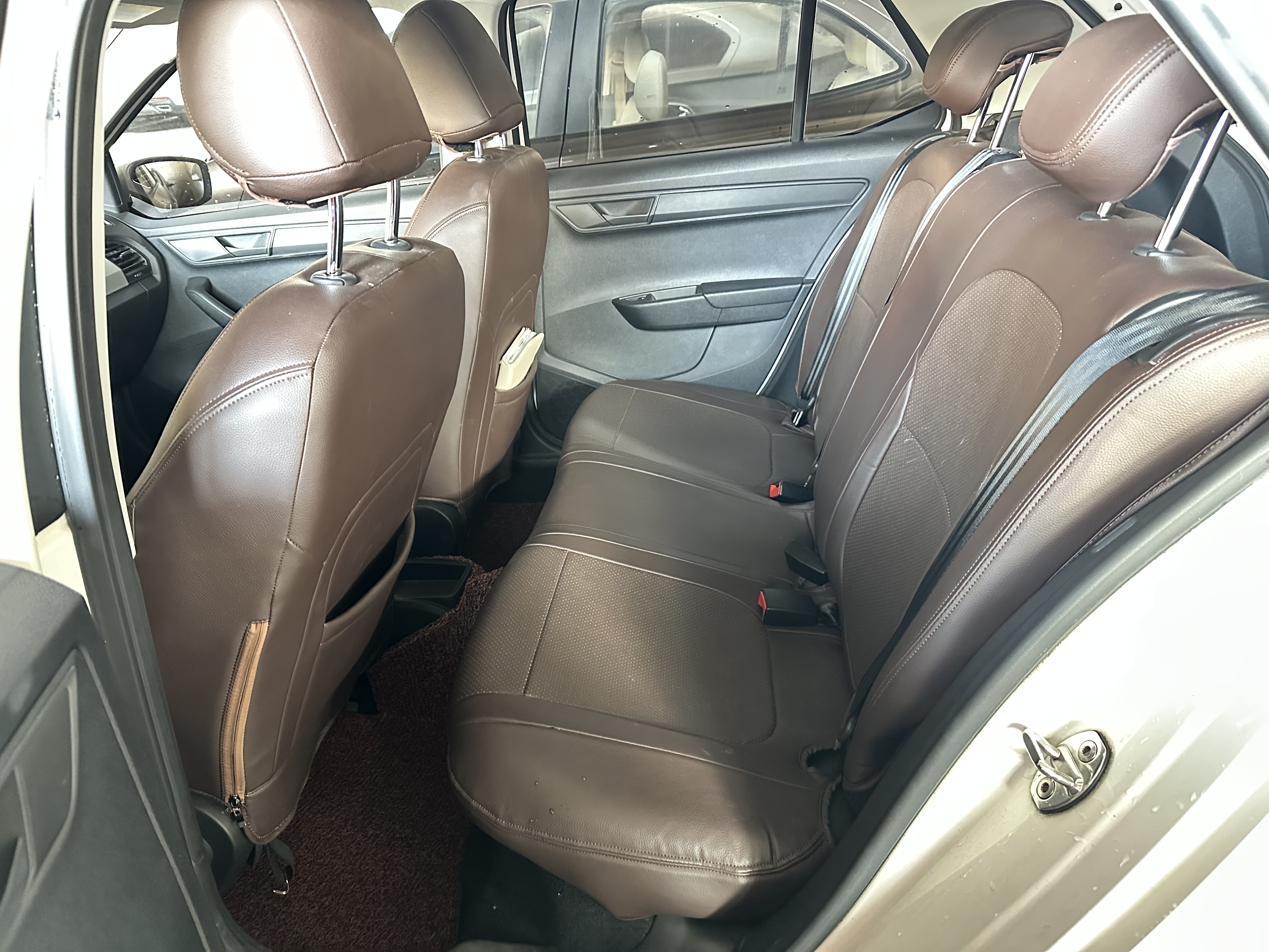 Skoda Fabia 2017 immagine di auto #8