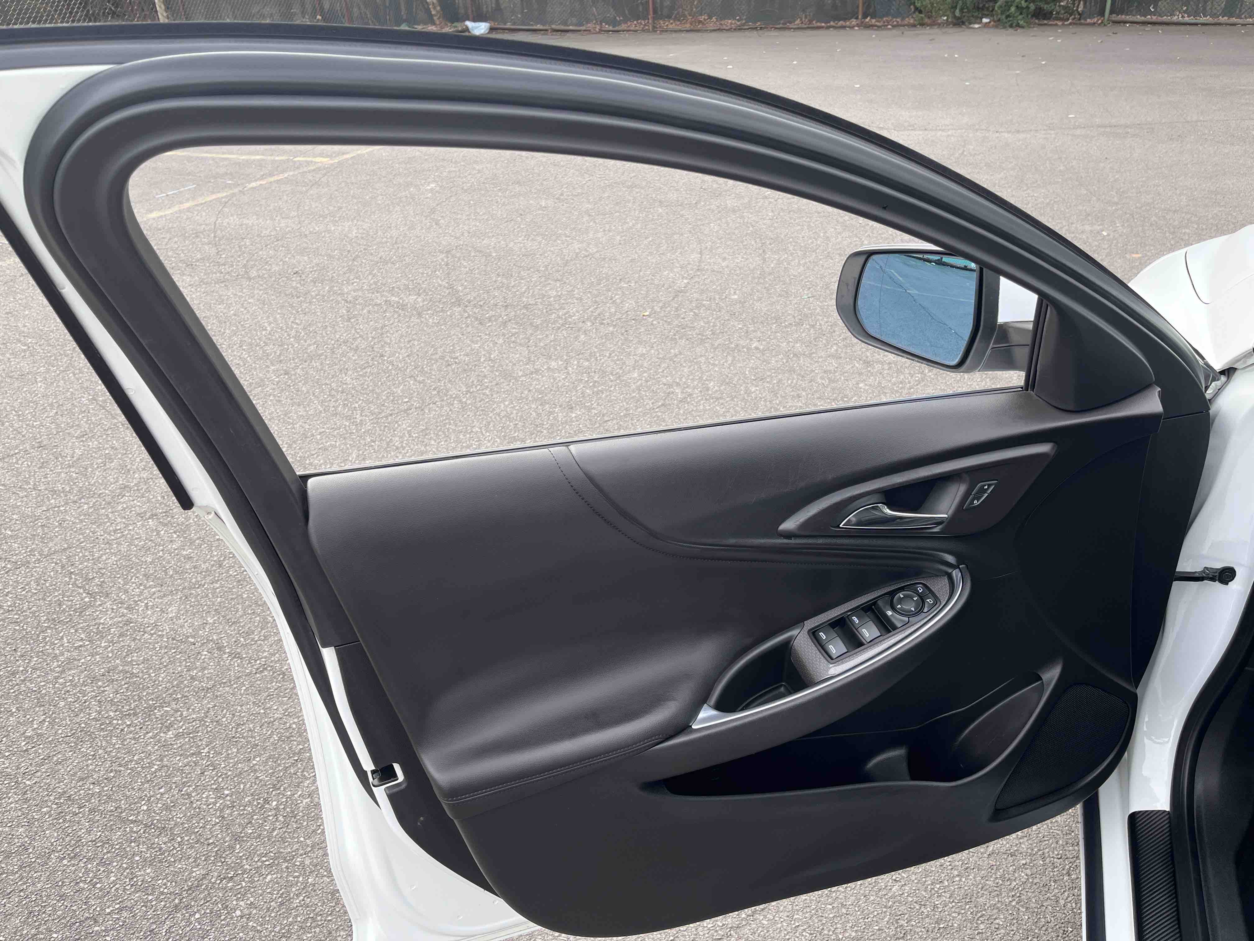 Chevrolet Malibu XL 2017 immagine di auto #8