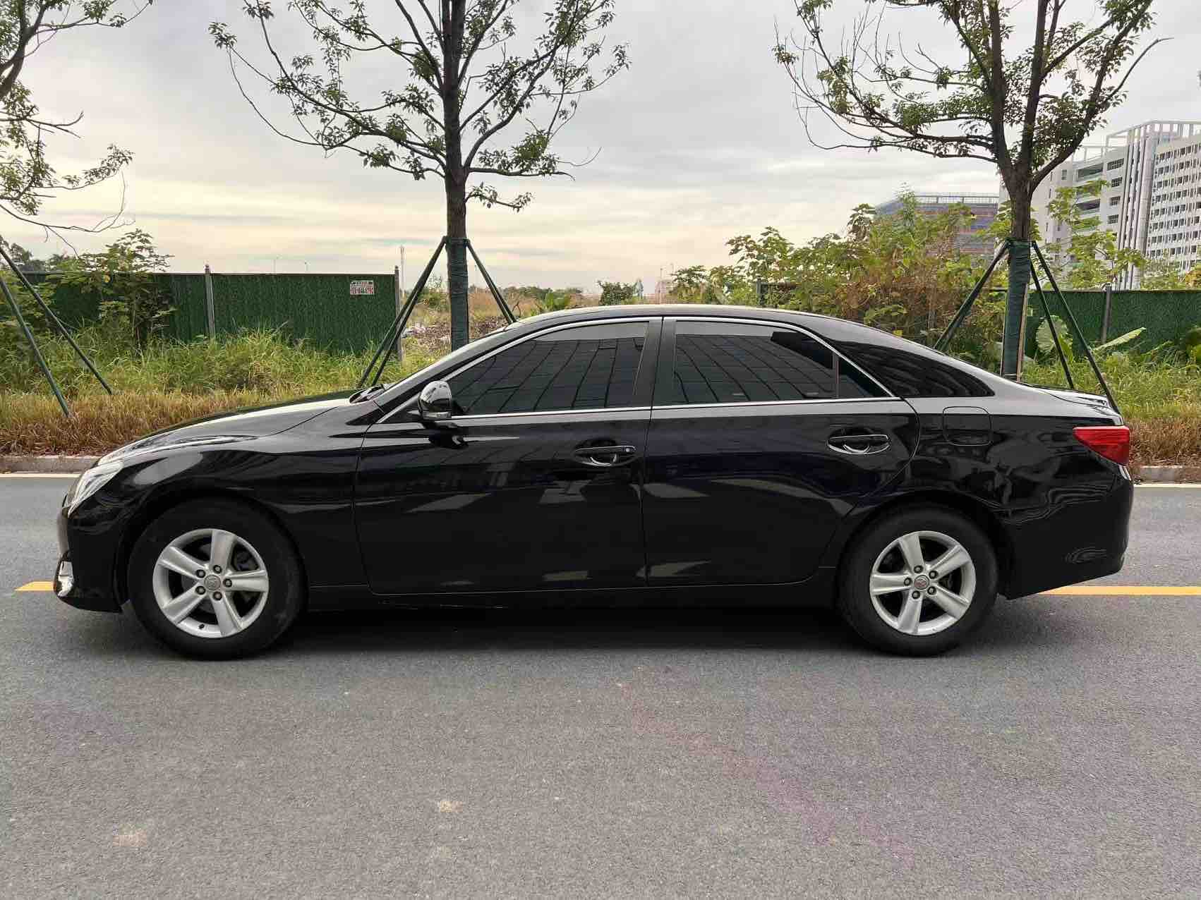 Toyota Reiz 2014 صورة سيارة #8