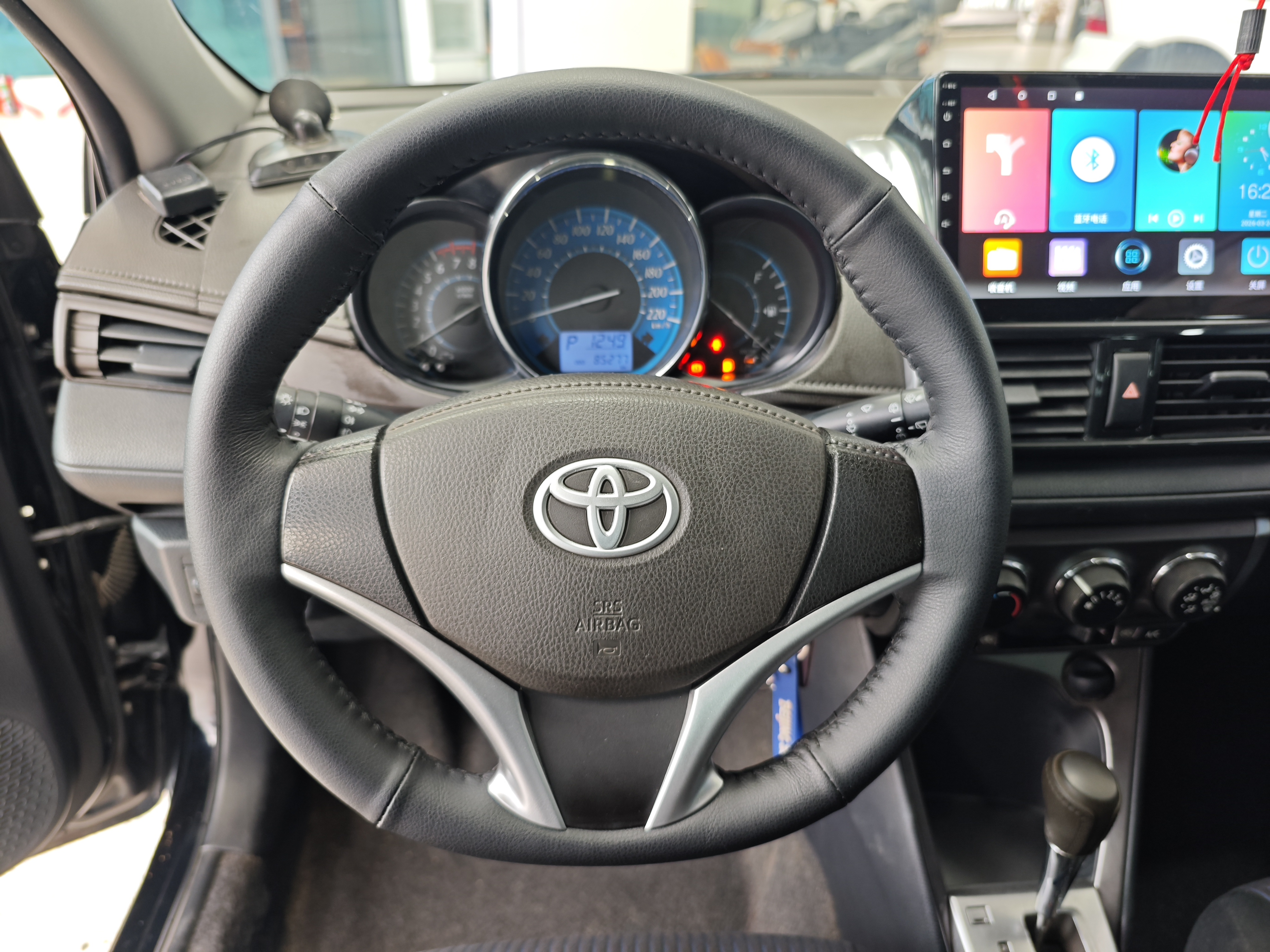 Yaris L Zhixuan 2014 #8 Yaris L Zhixuan 2014 car image #8