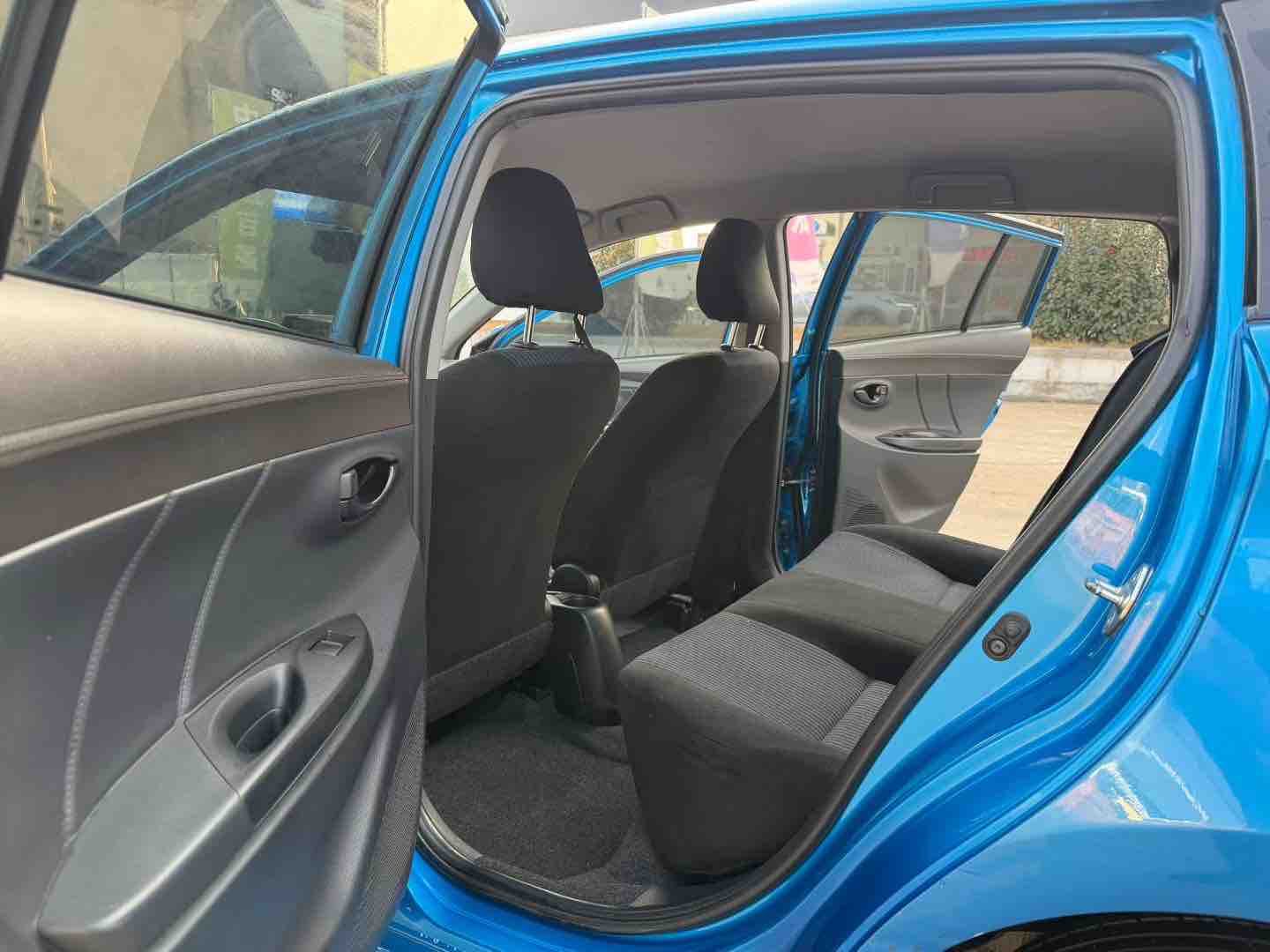 Toyota Yaris L Zhixuan 2014 صورة سيارة #8