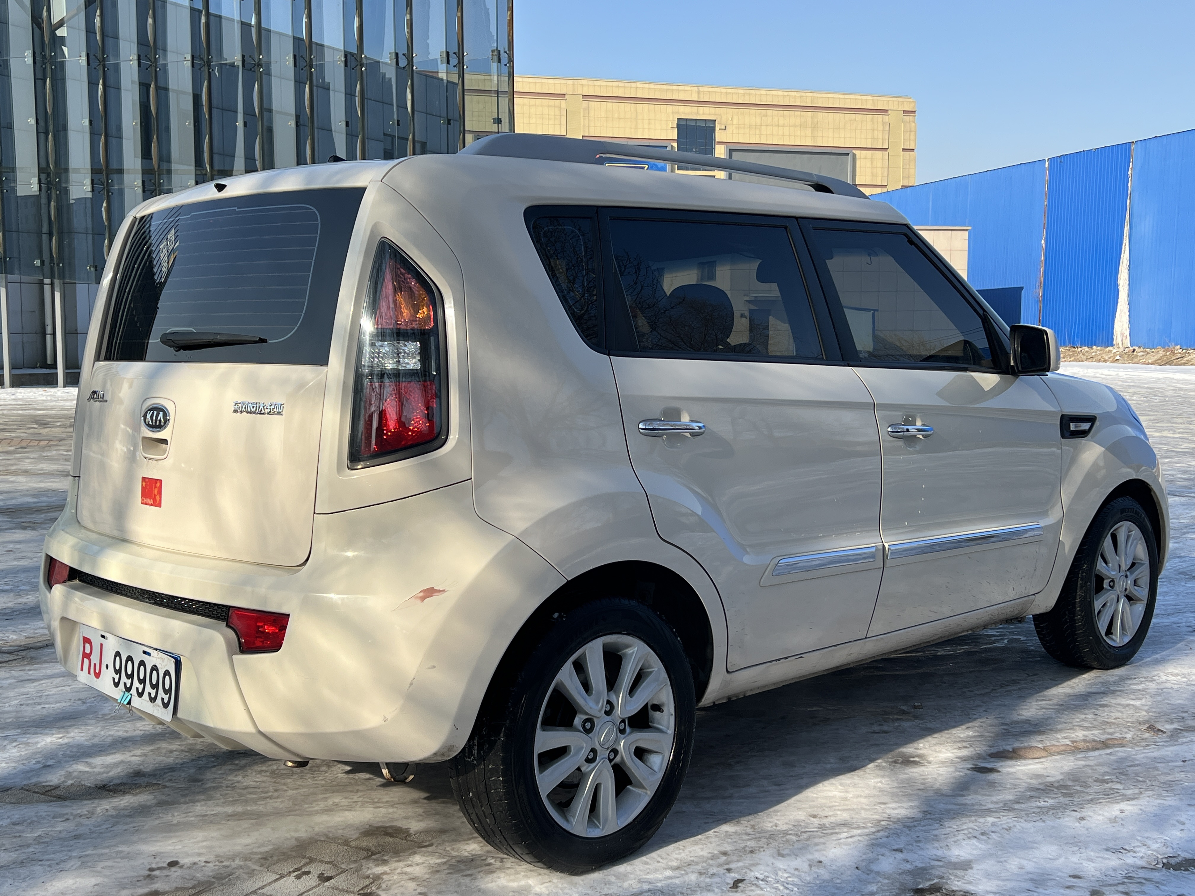 起亚 秀尔 2015 汽车图片 #8