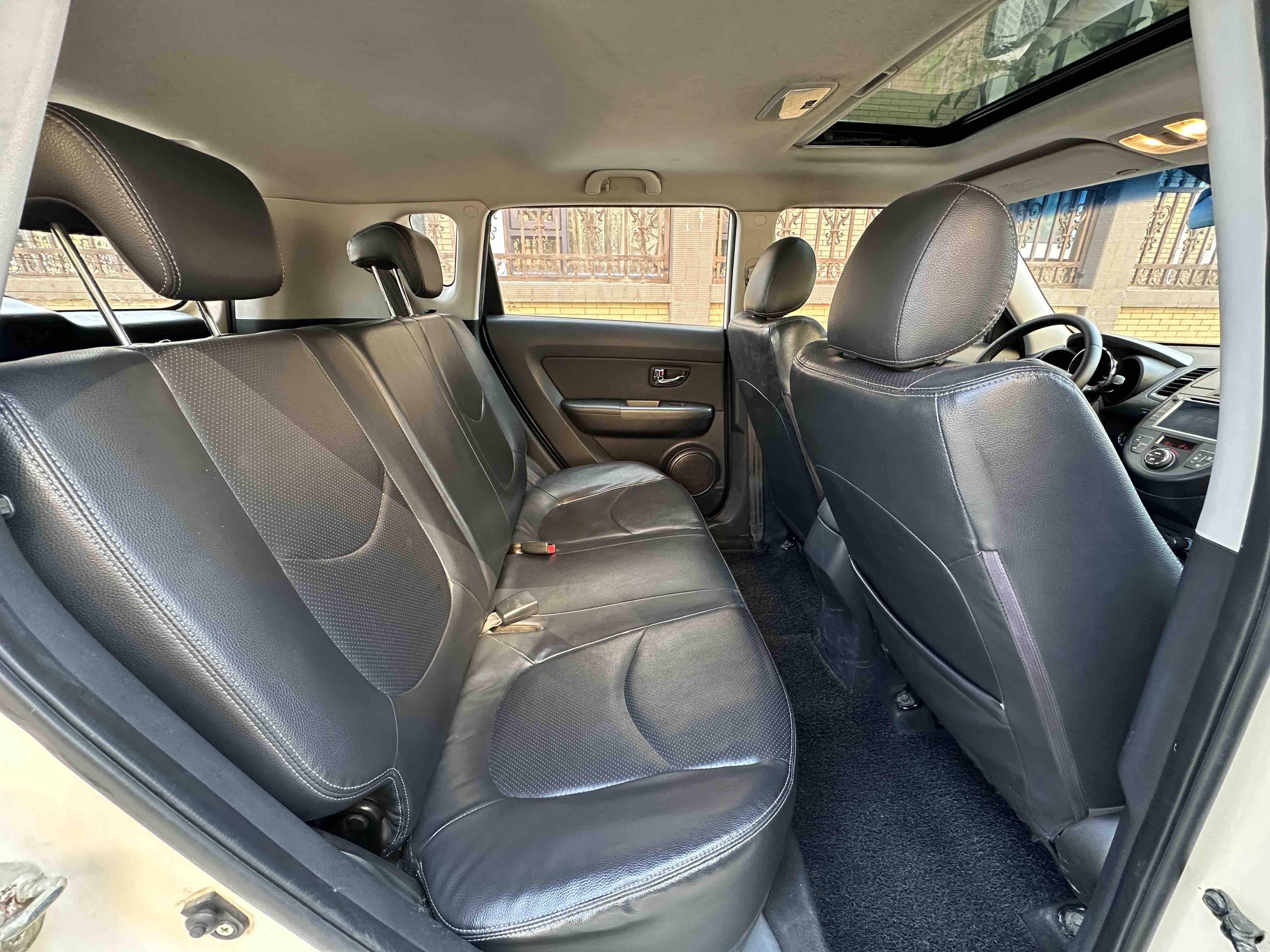 起亚 秀尔 2013 汽车图片 #8