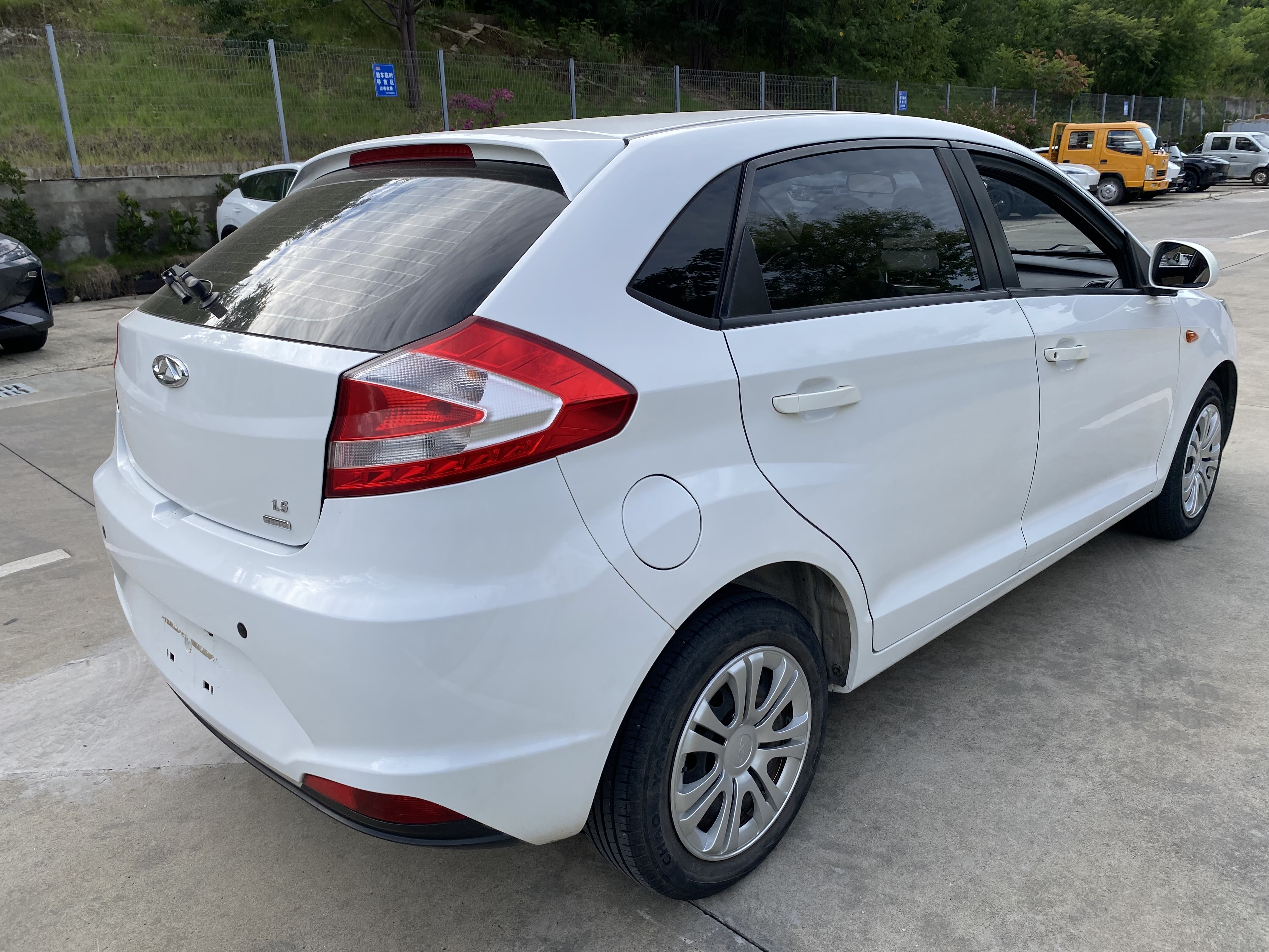 Chery Fulwin 2016 car image #8