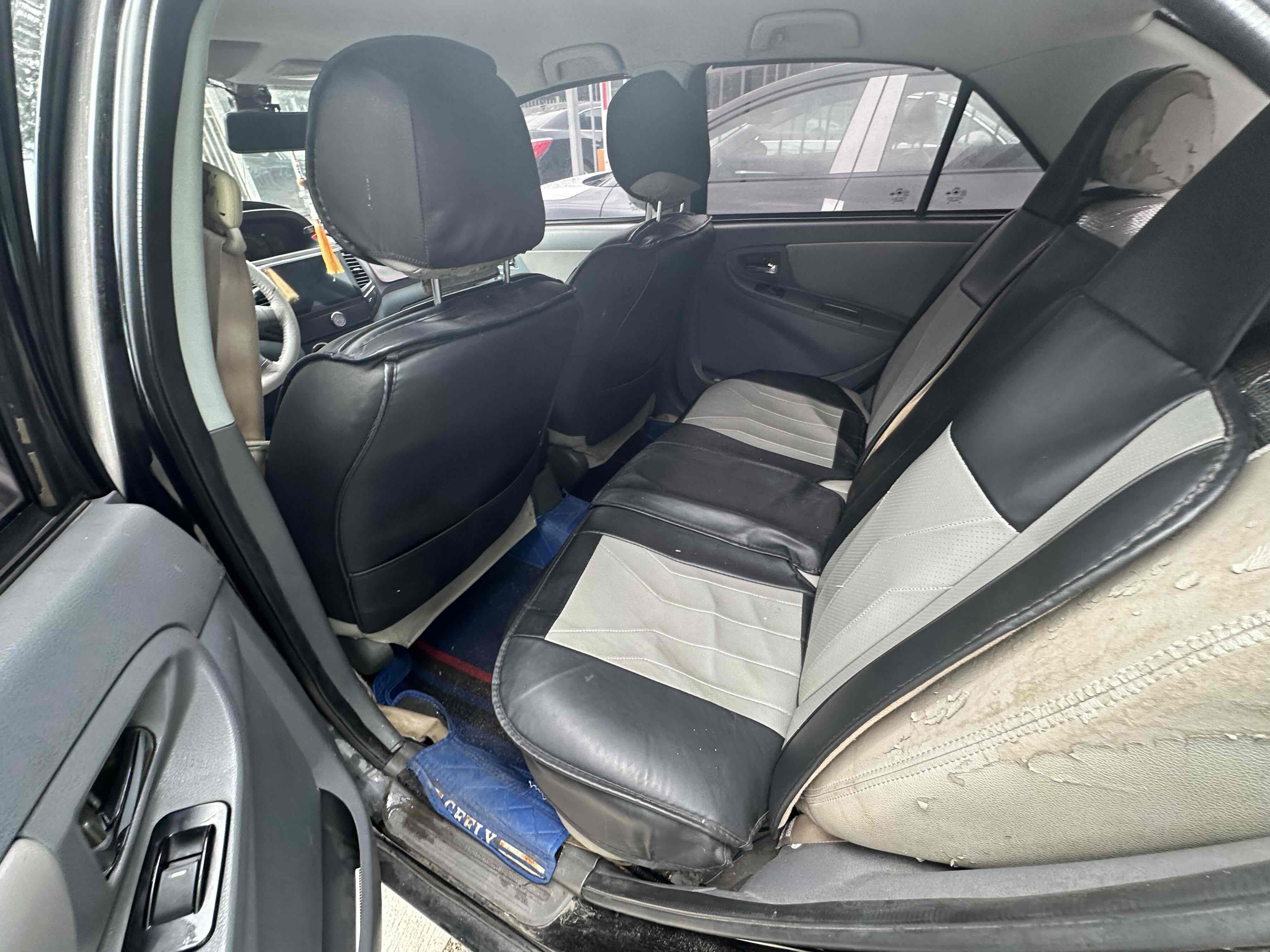 GEELY KingKong 2013 #8 GEELY KingKong 2013 car image #8