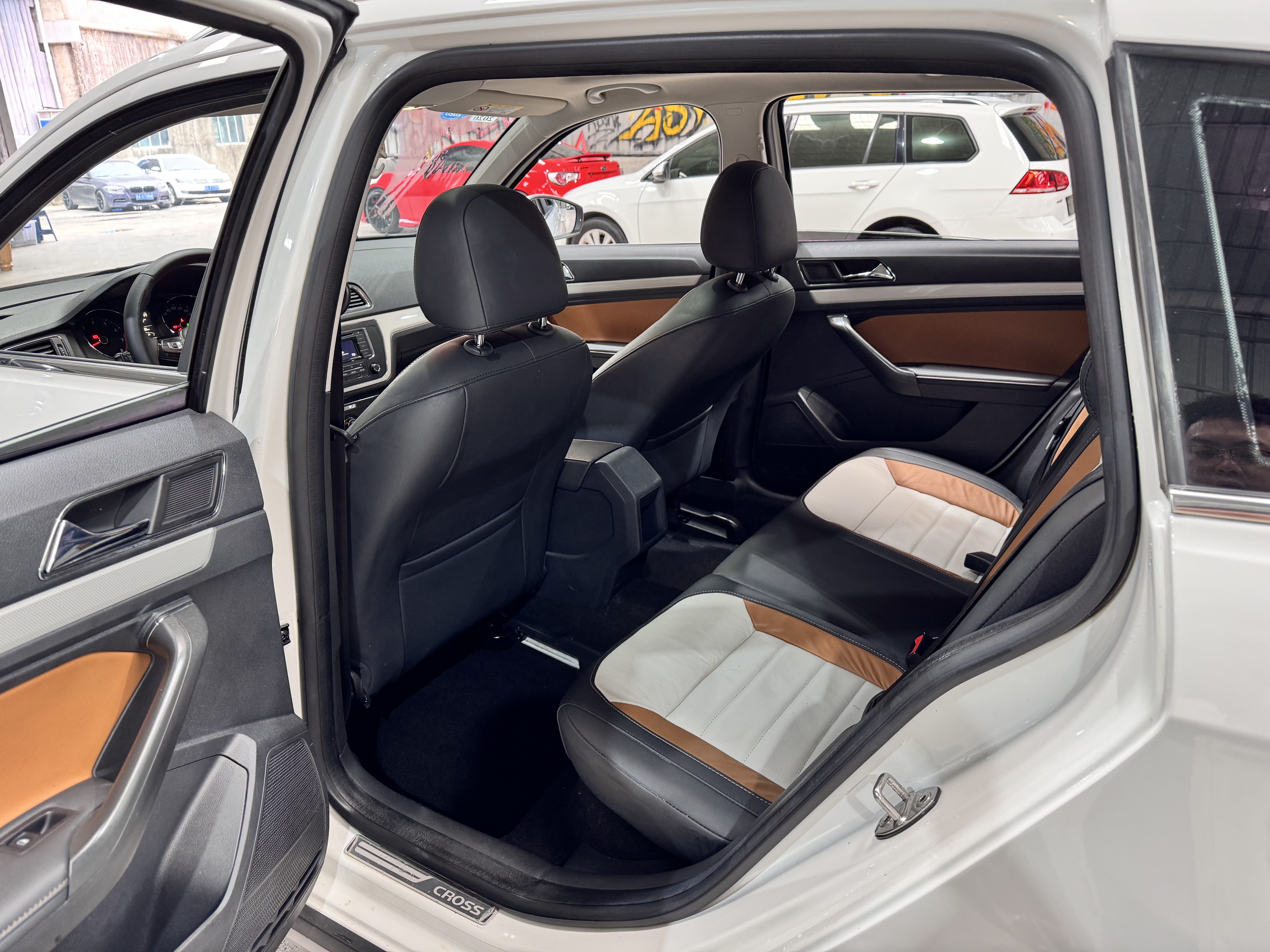 Volkswagen Cross Lavida 2018 immagine di auto #8