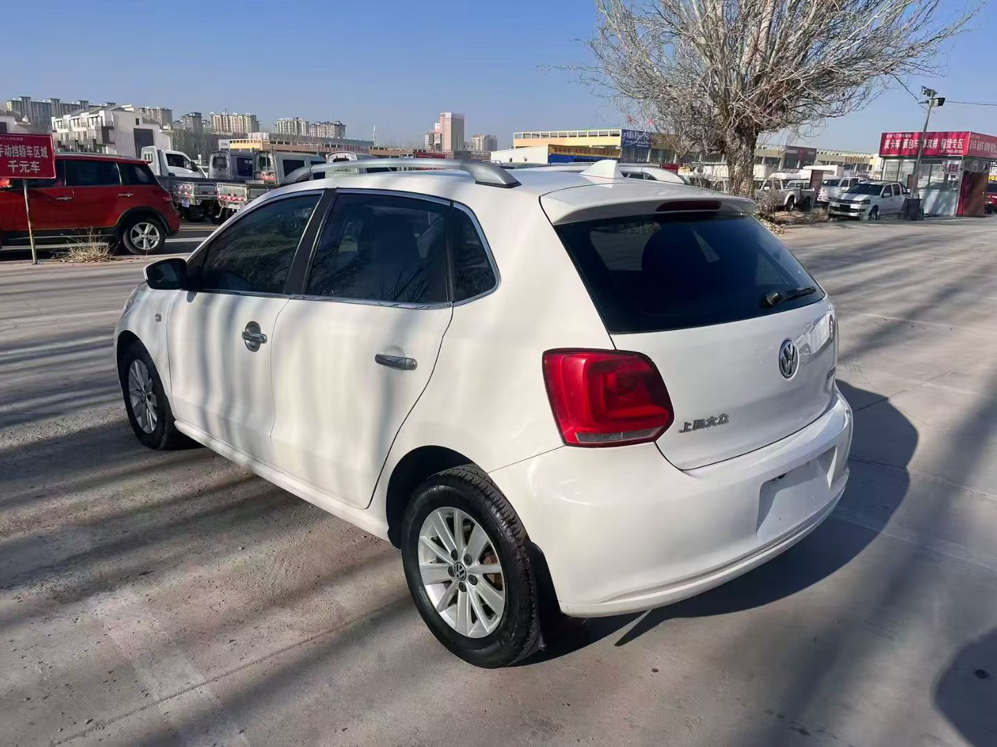 Volkswagen Polo 2014 car image #8