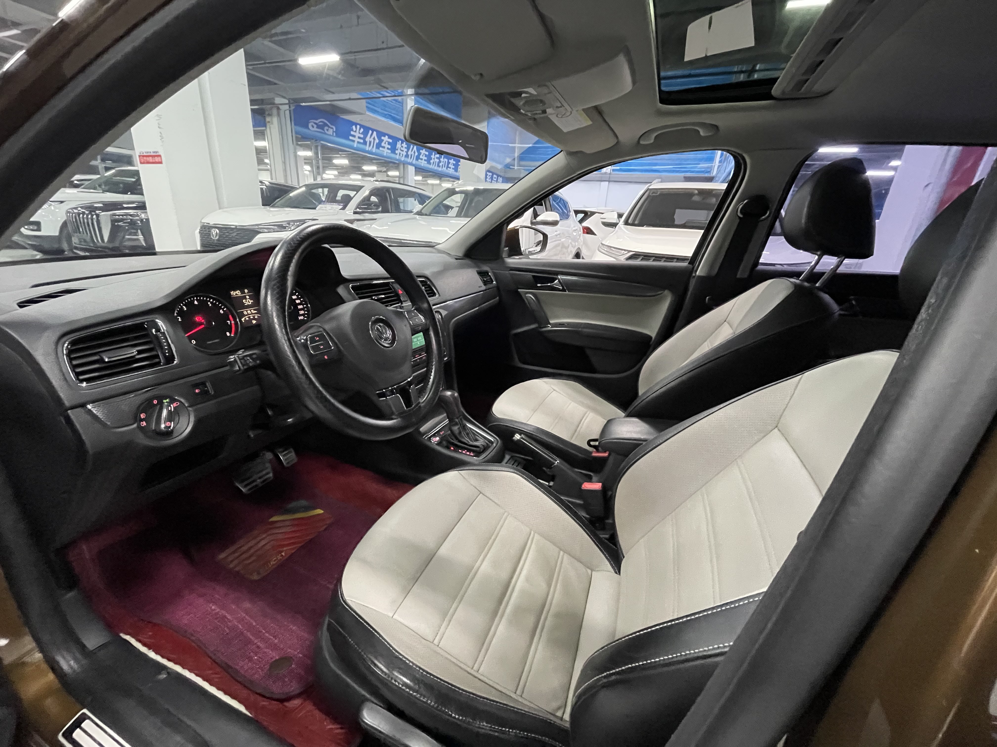 Volkswagen Cross Lavida 2015 immagine di auto #8