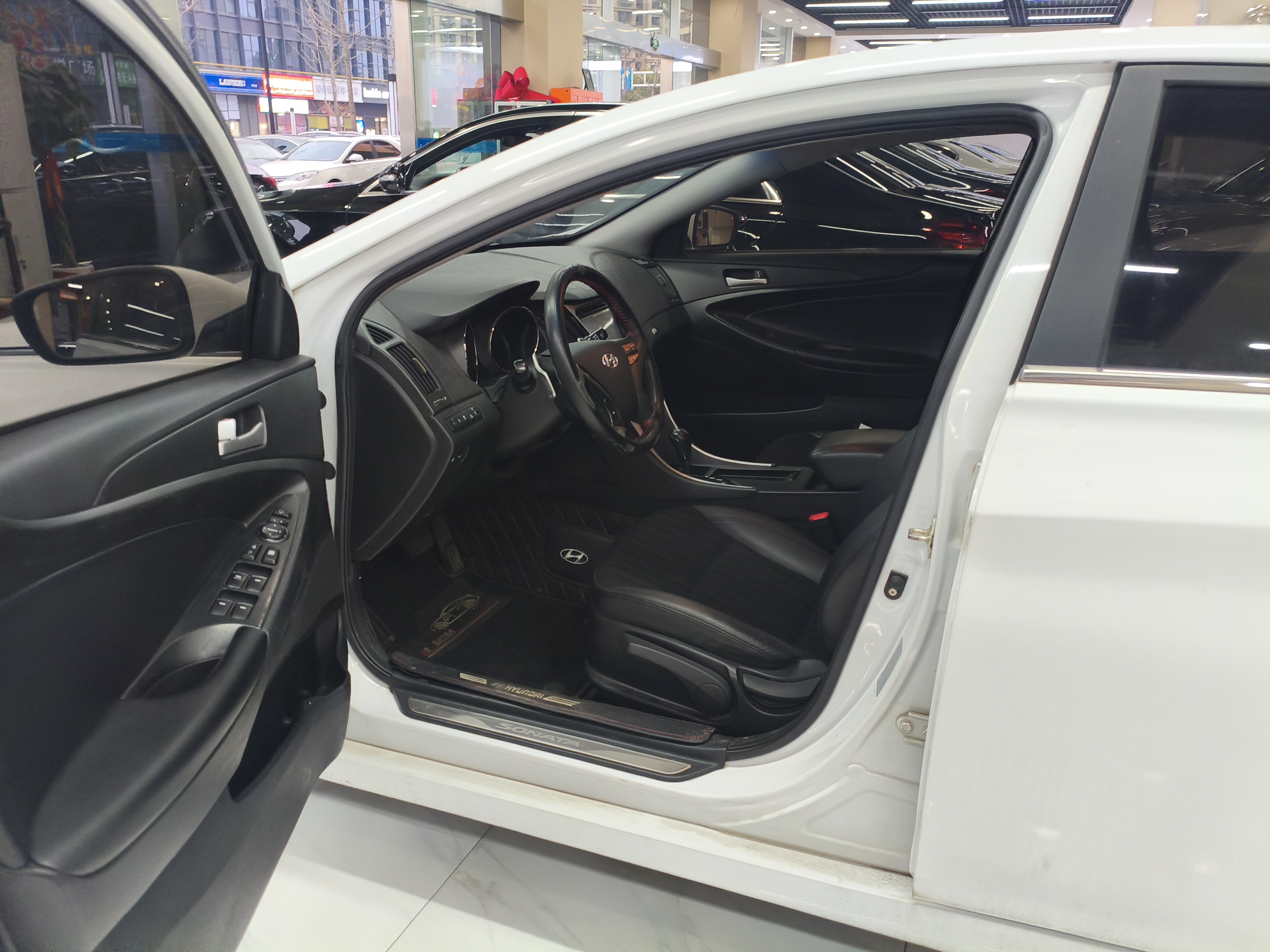 Hyundai Sonata 2013 صورة سيارة #8