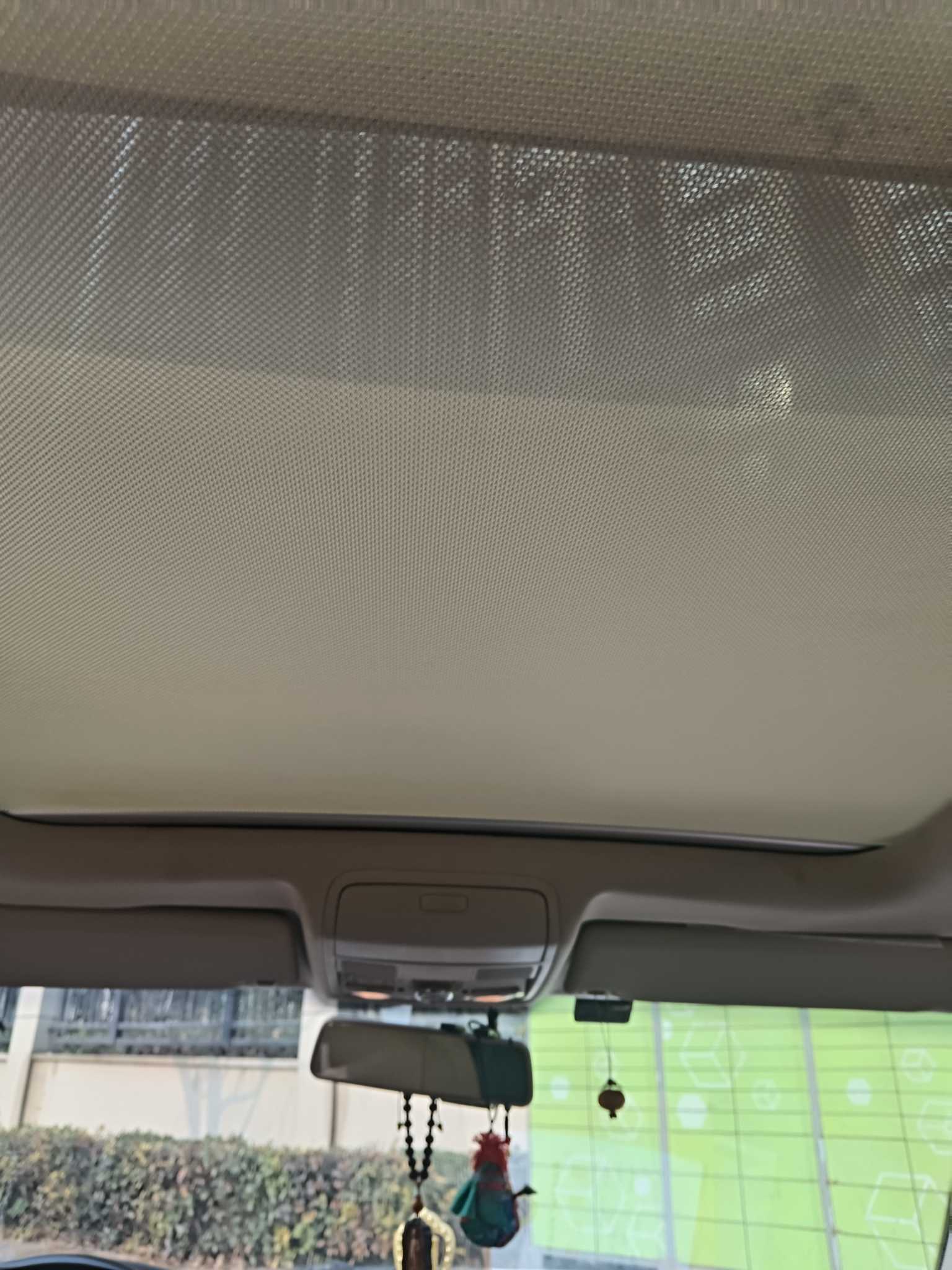 Volkswagen Tiguan 2026 car image #8