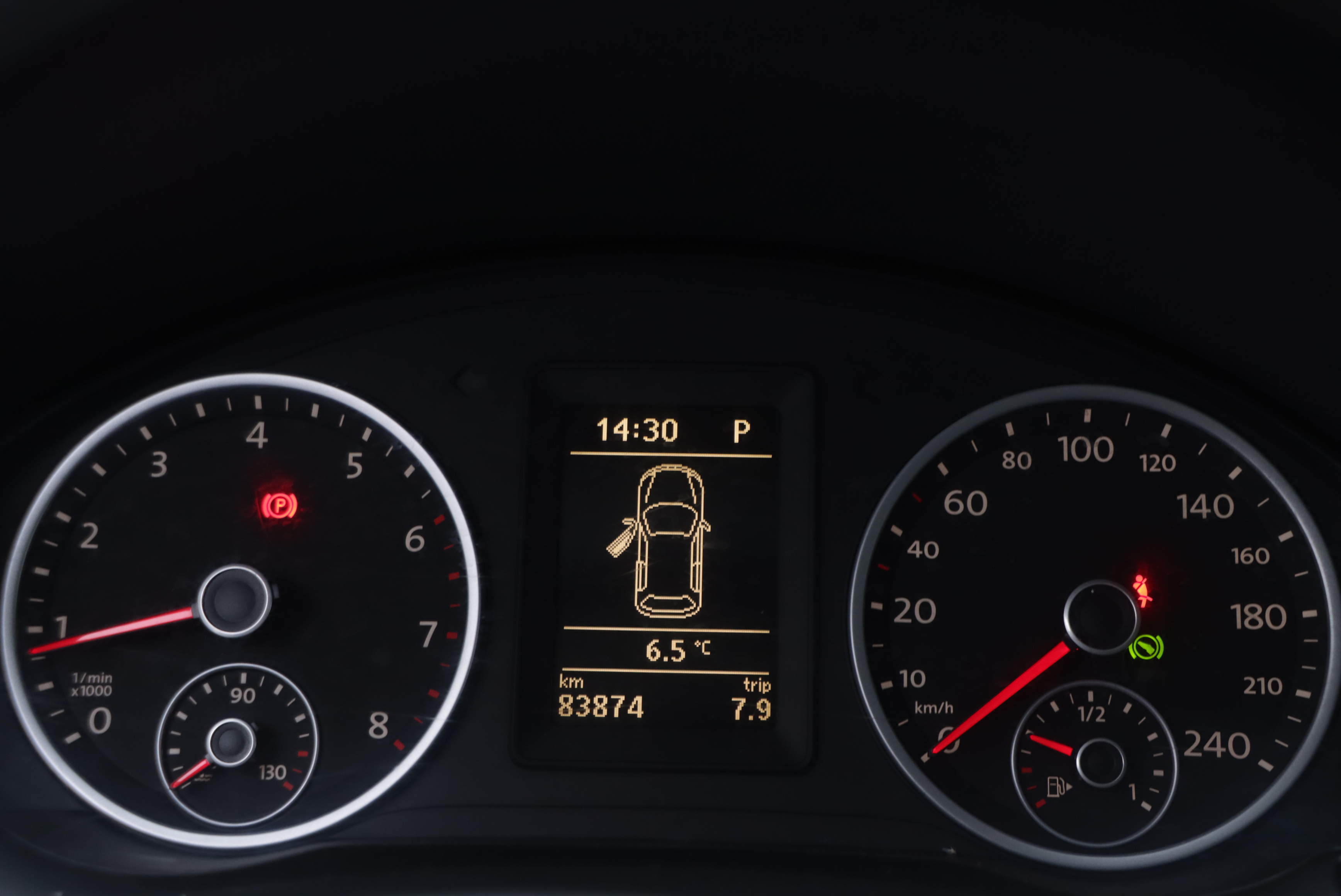 Volkswagen Tiguan 2014 car image #8