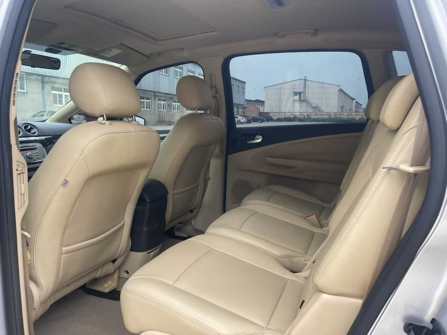 Ford S-MAX 2012 car image #8