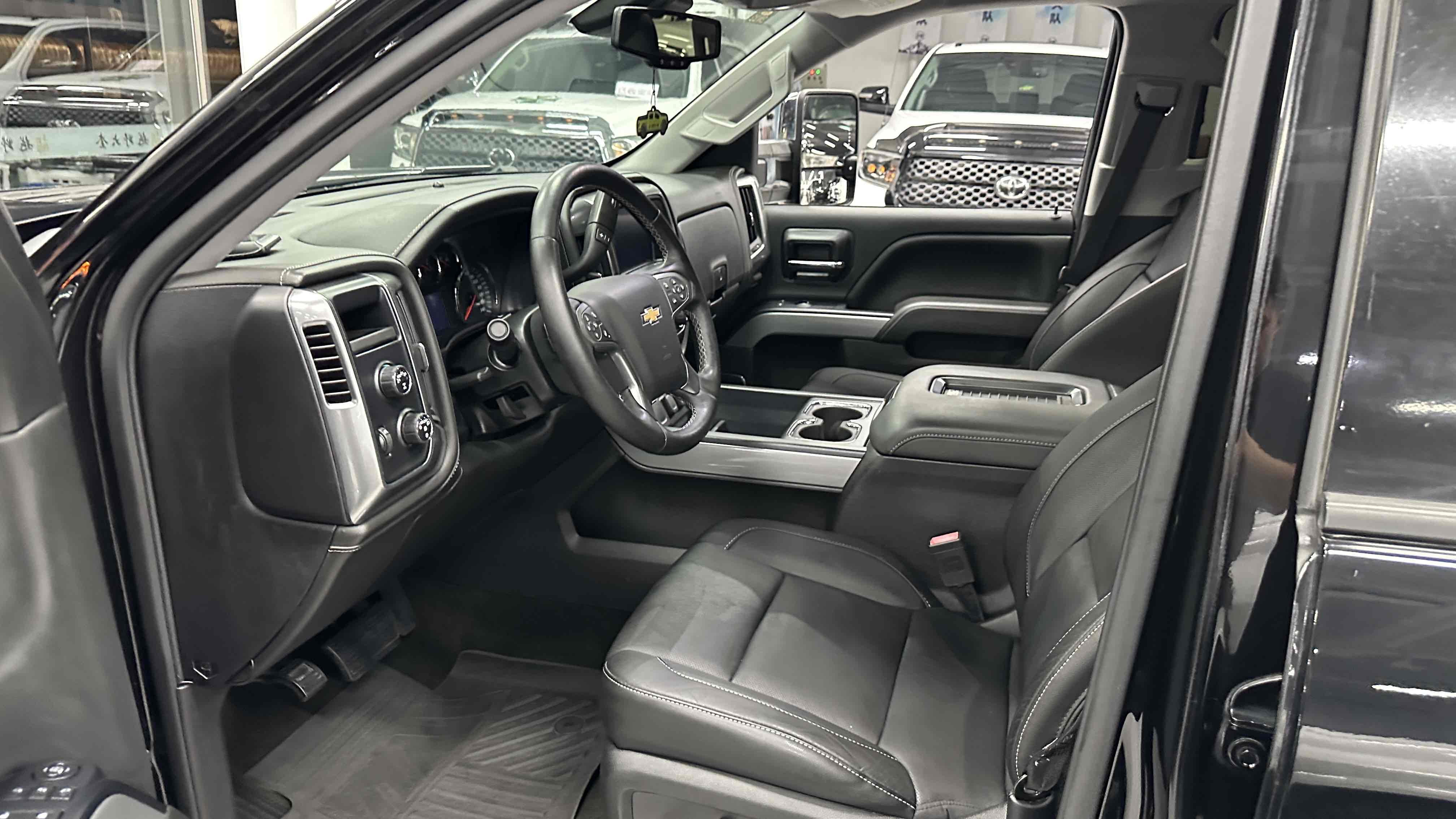 Chevrolet Silverado 2018 car image #8