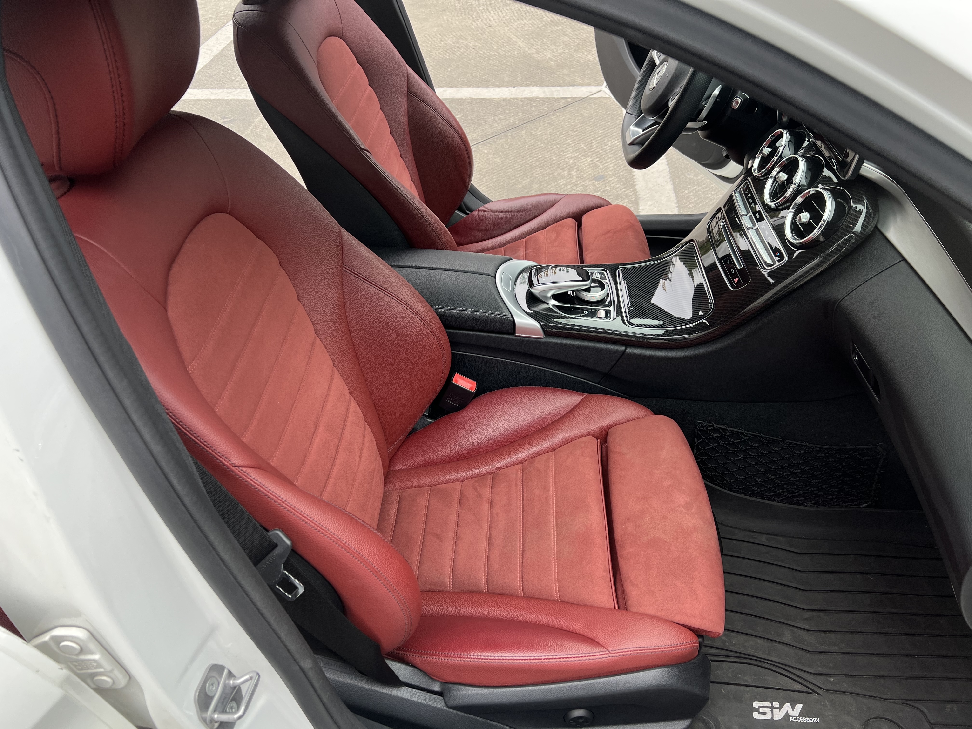Mercedes-Benz C Class 2017 car image #8