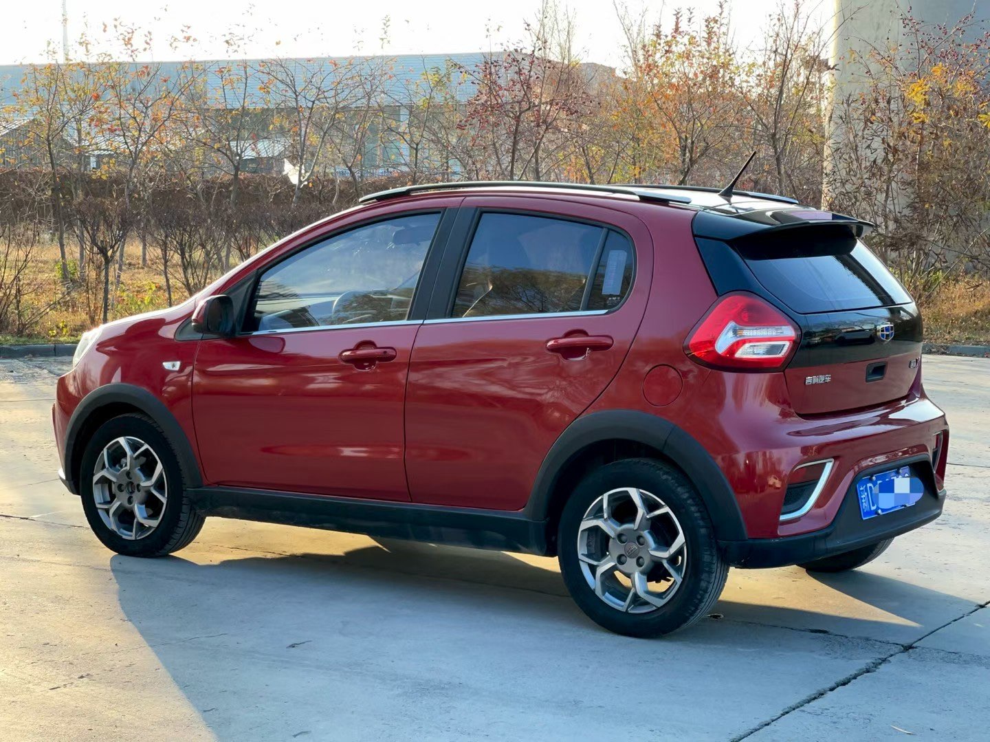 GEELY Vision X1 2019 car image #8