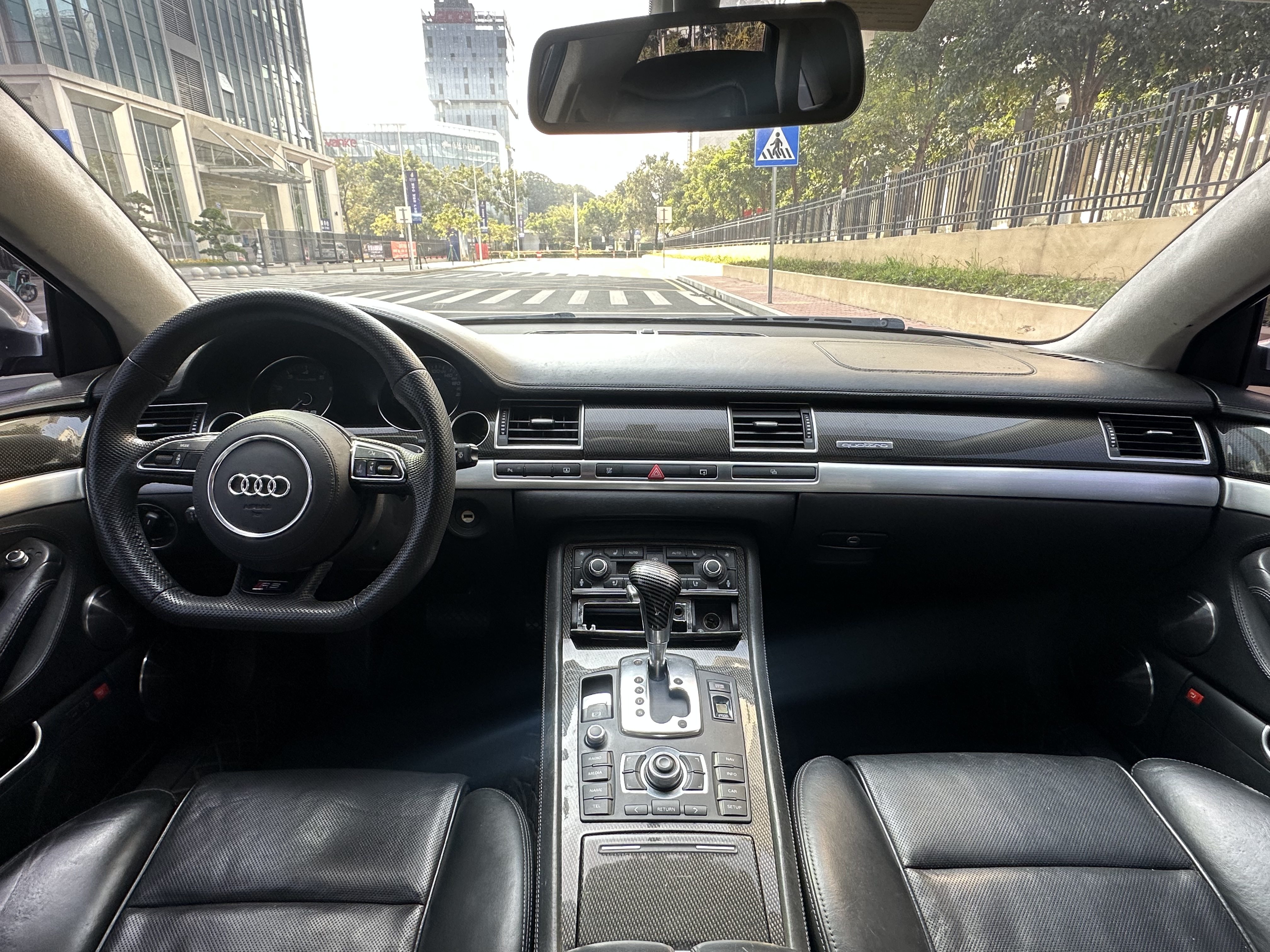 Audi S8 2008 car image #8