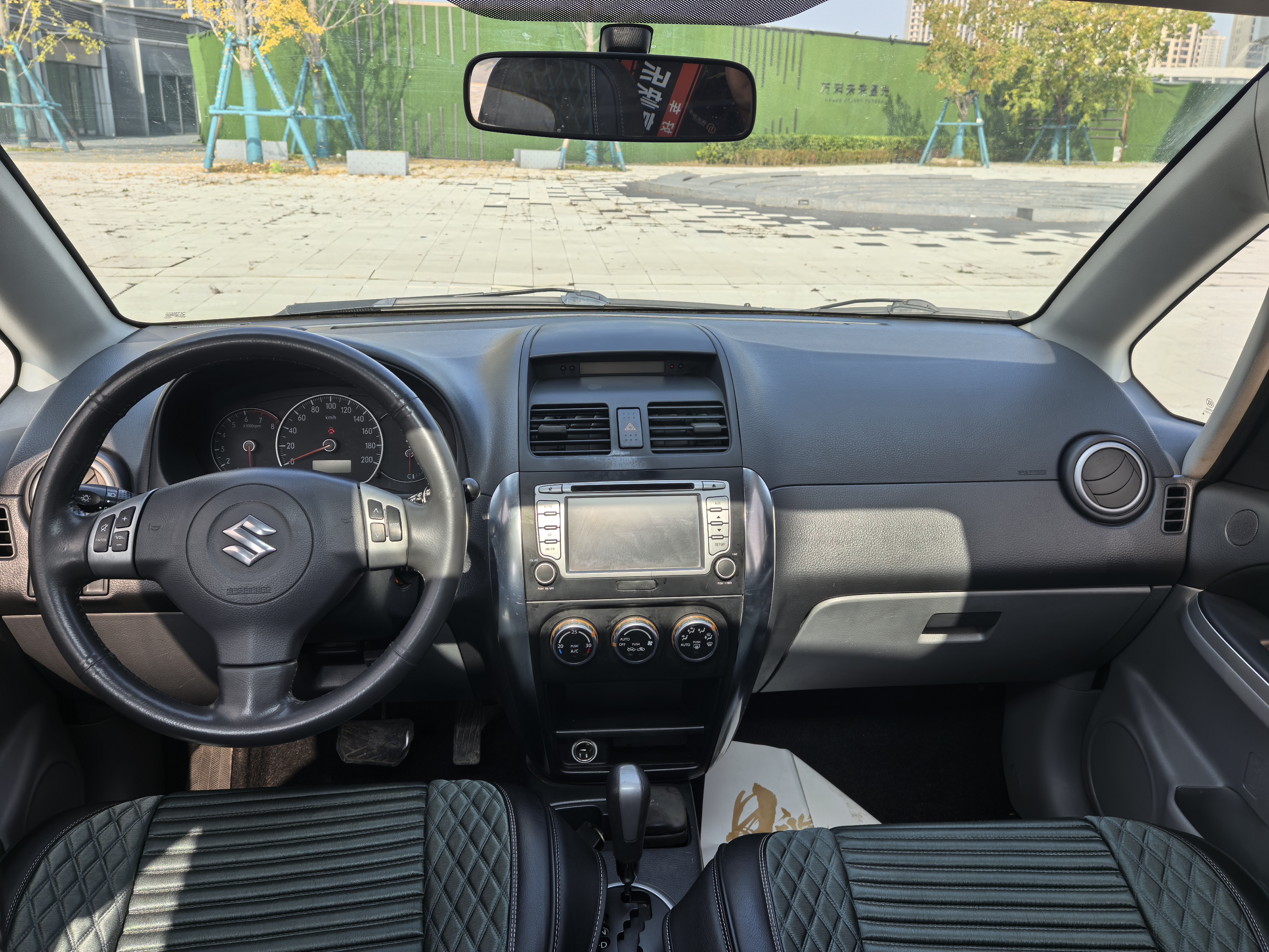 Suzuki SX4 Sedan 2009 imagem de carro #8