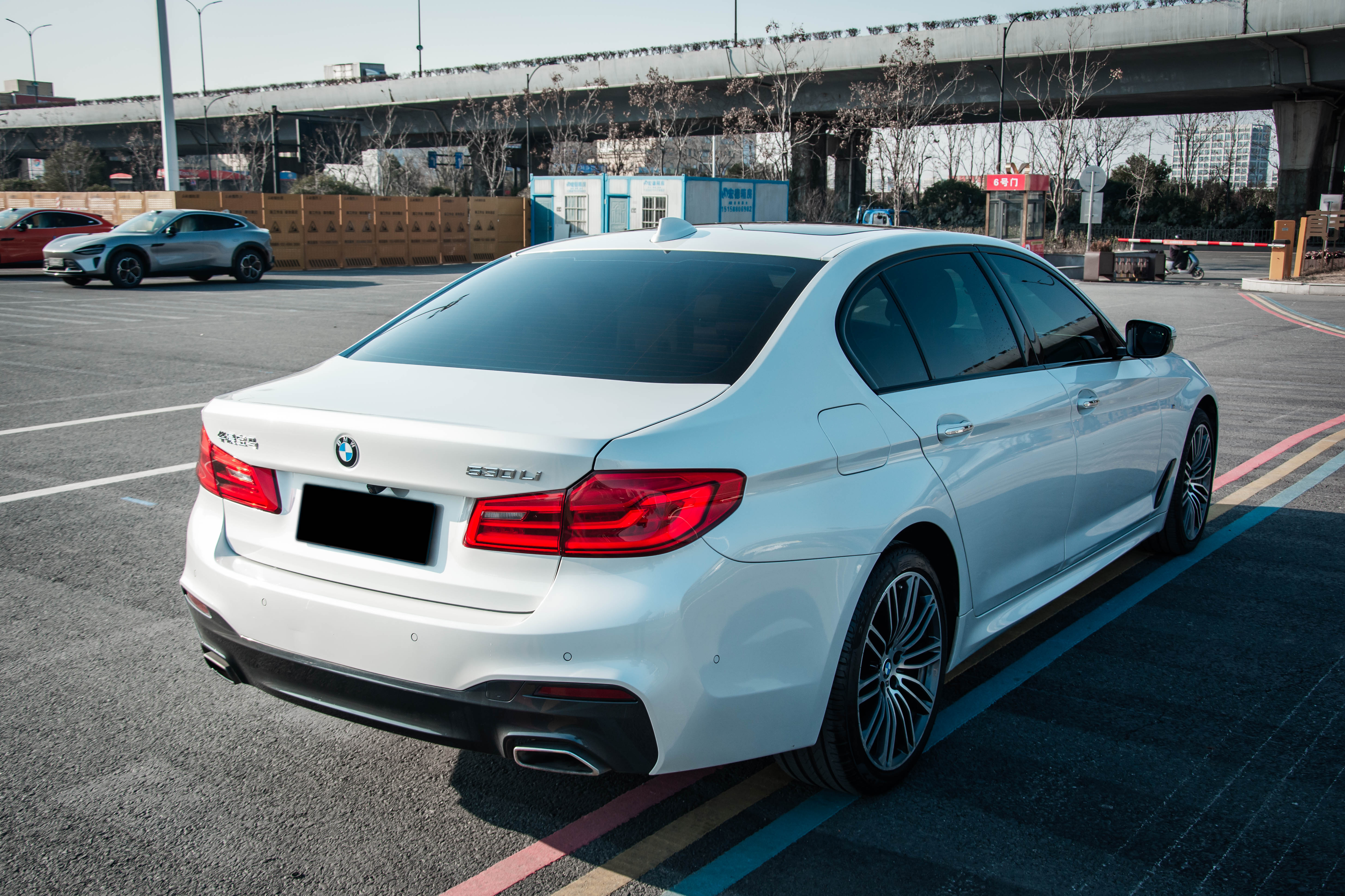 BMW 5 Series 2018 #8 BMW 5 Series 2018 car image #8