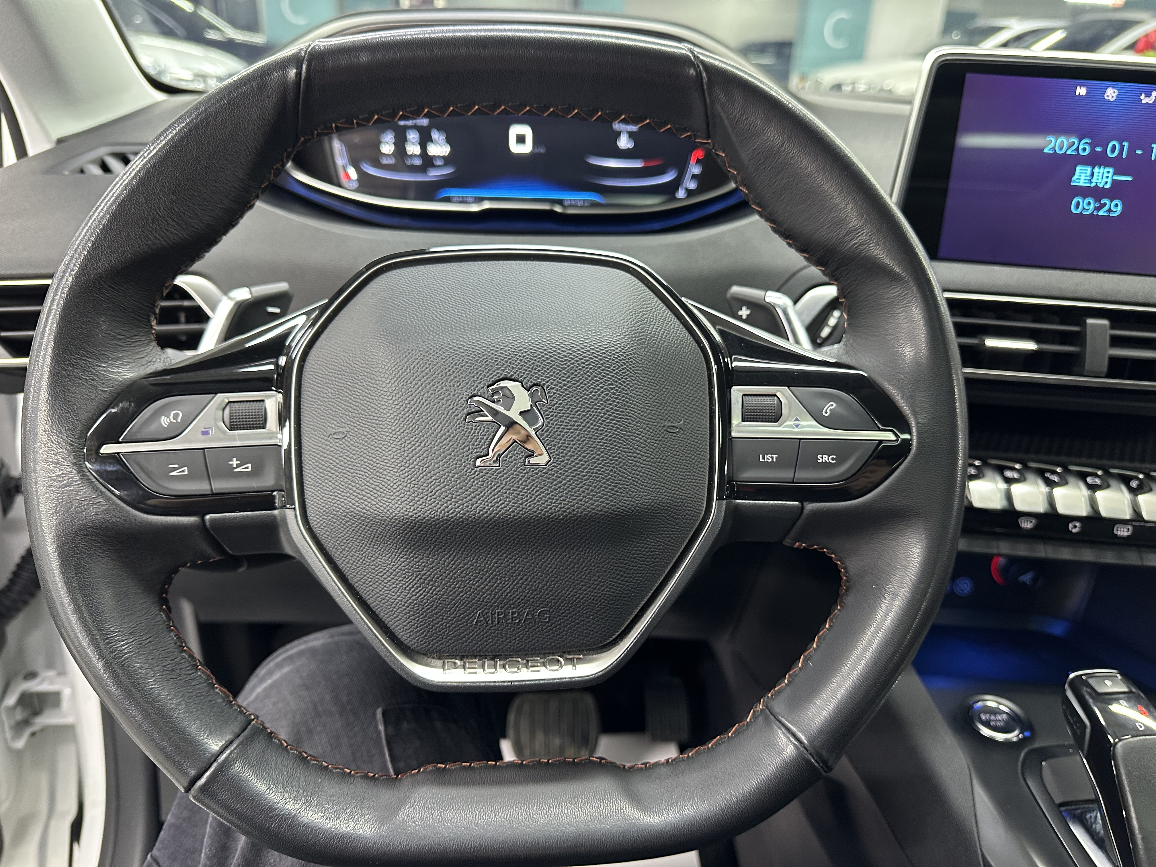 Peugeot 5008 2019 car image #8