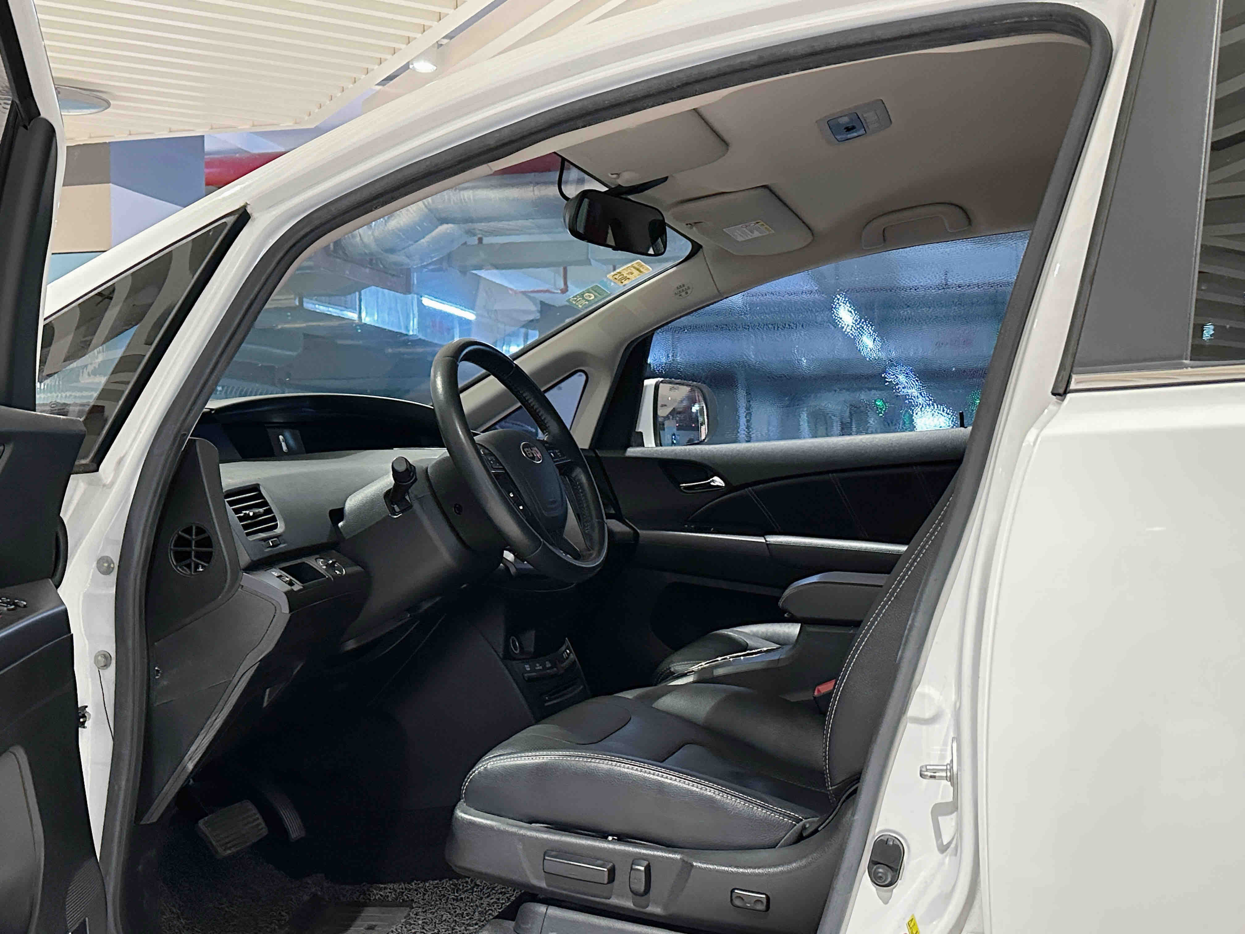 BYD e6 2017 #8 BYD e6 2017 car image #8