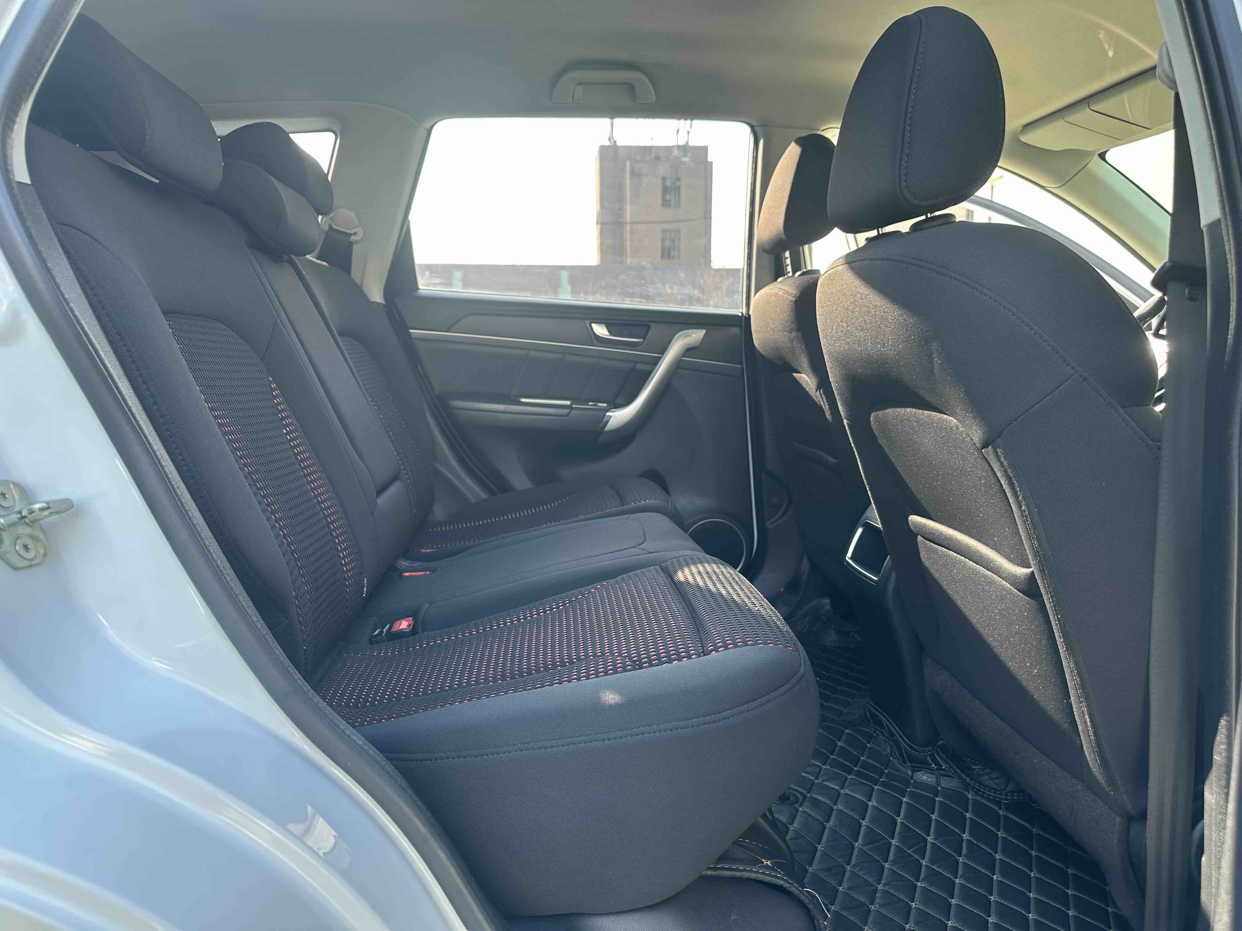 Haval M6 2018 #8 Haval M6 2018 car image #8